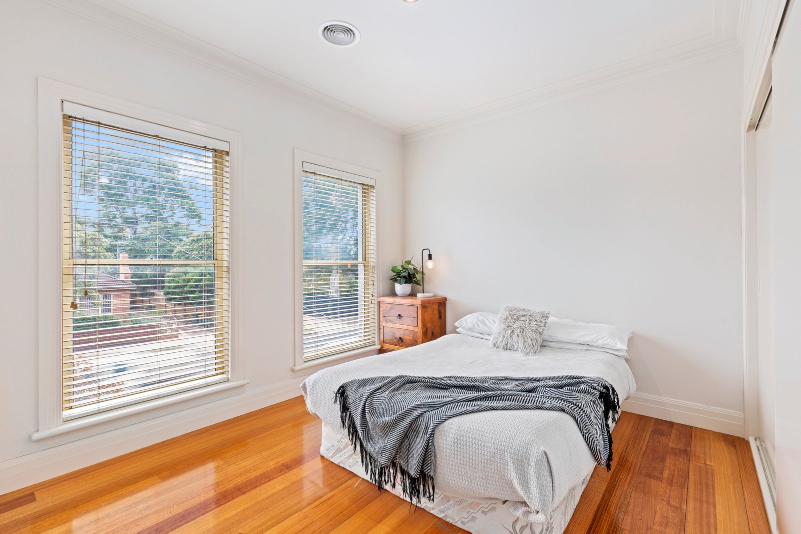 213a Aberdeen Street, Newtown image 4