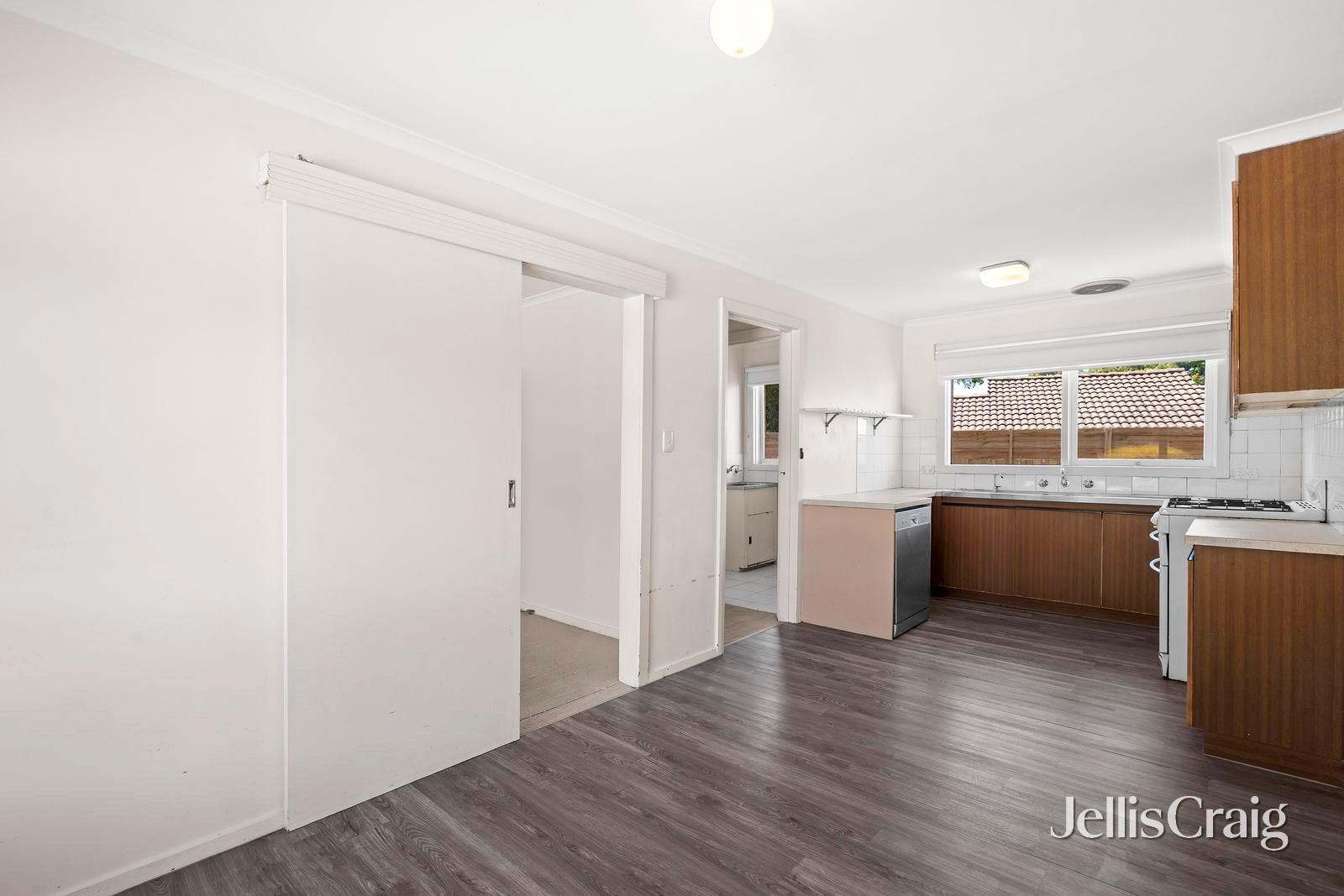 2/14-16 Surrey Road West, Croydon image 5