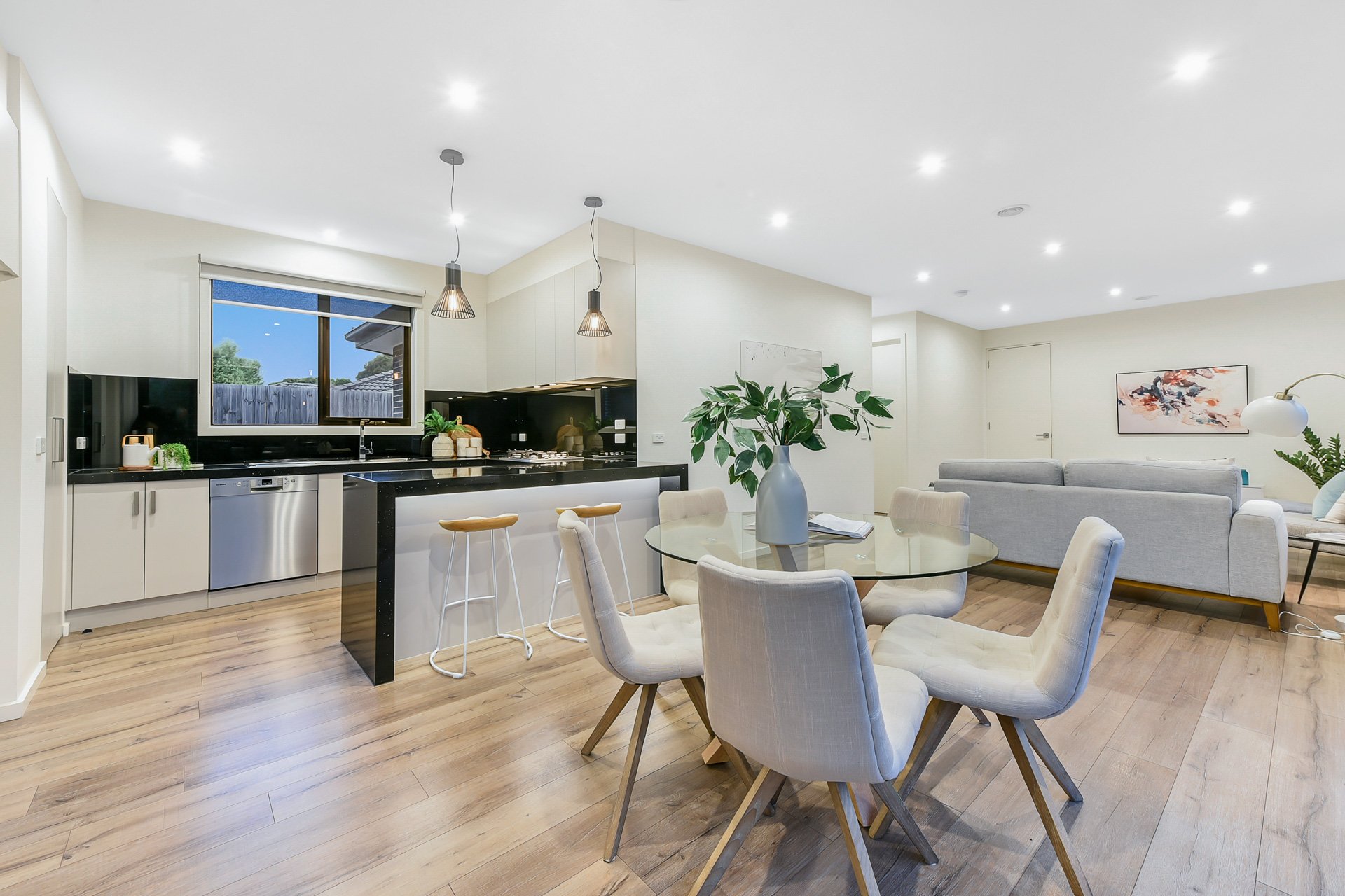2/14 Anne Road, Knoxfield image 4
