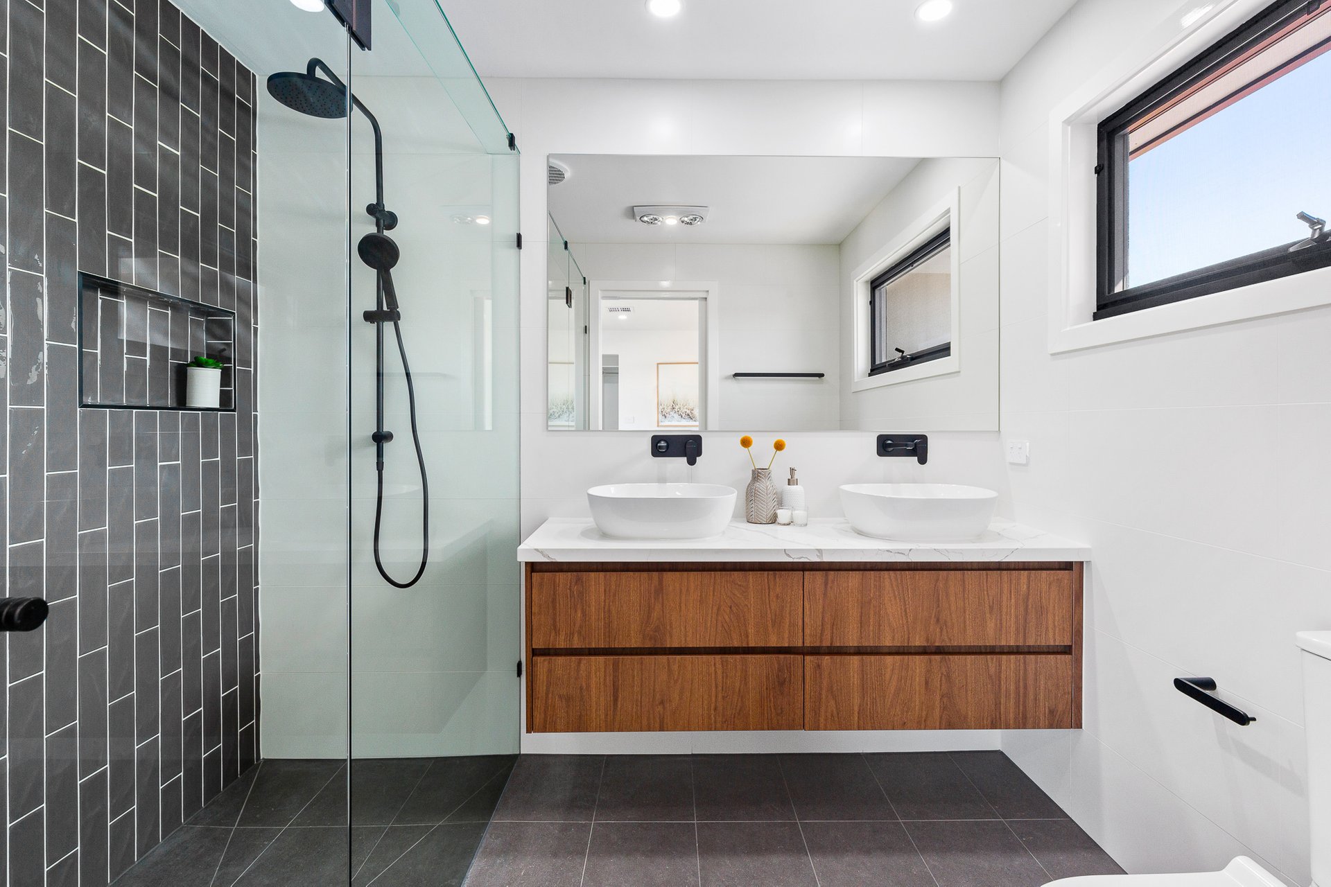 2/14 Avoca St, Highett image 9