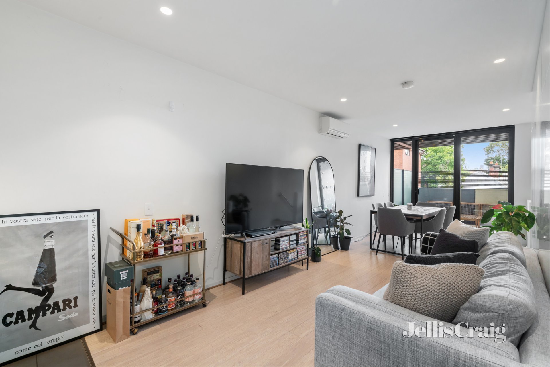 2/14 Burnley Street, Richmond image 2