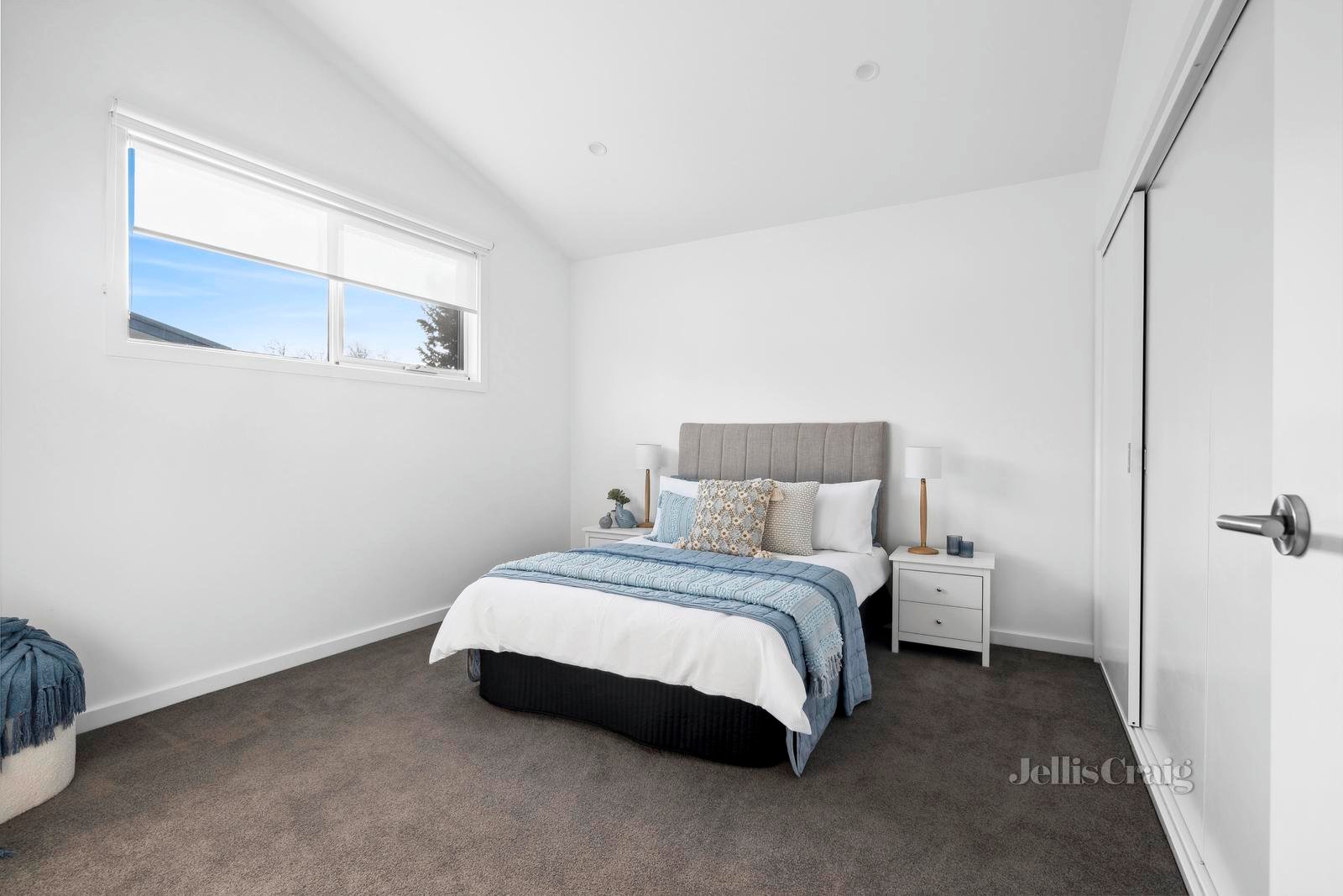 2/14 Carlisle Street, Woodend image 9