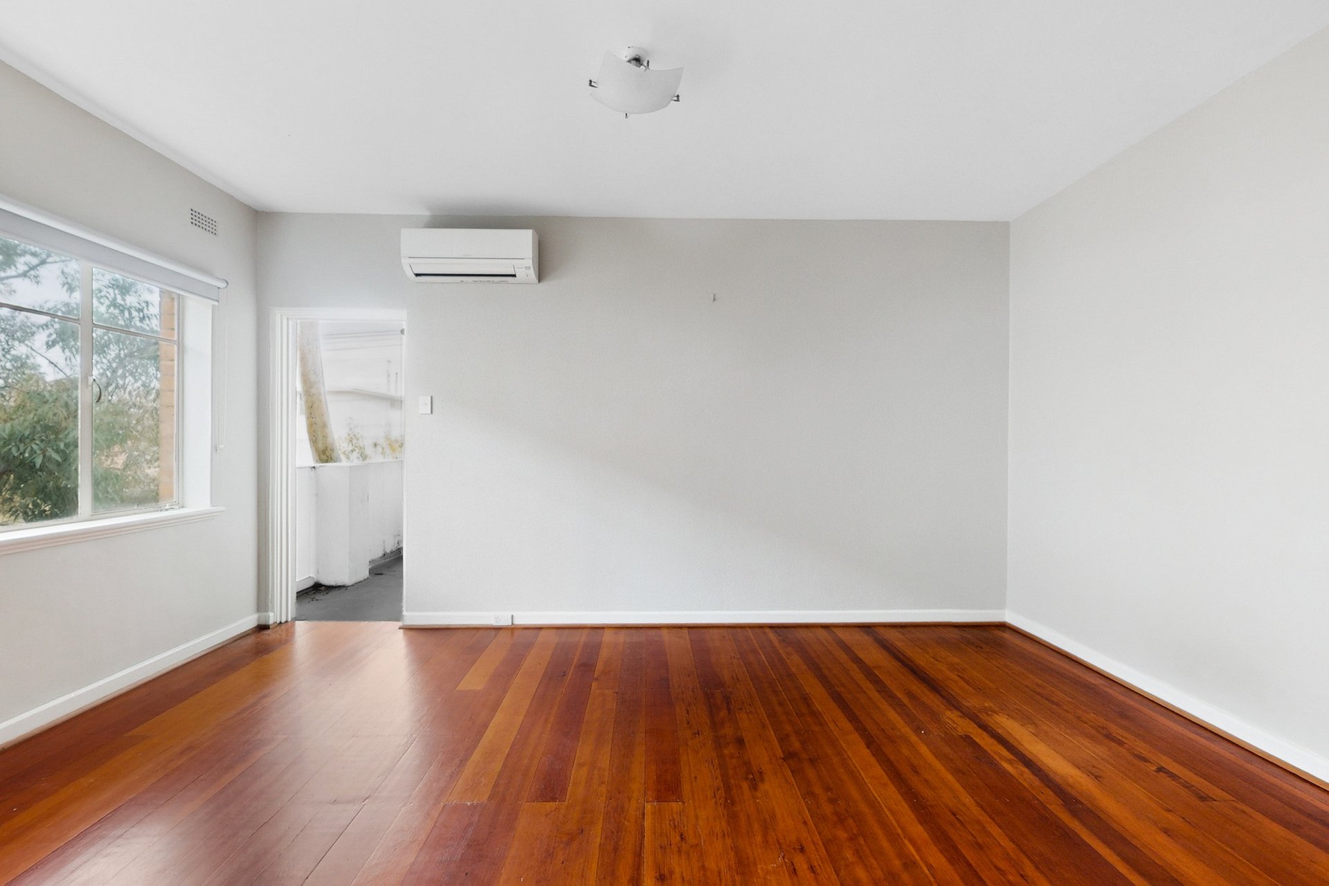 2/14 Chapel Street, St&nbsp;Kilda image 2