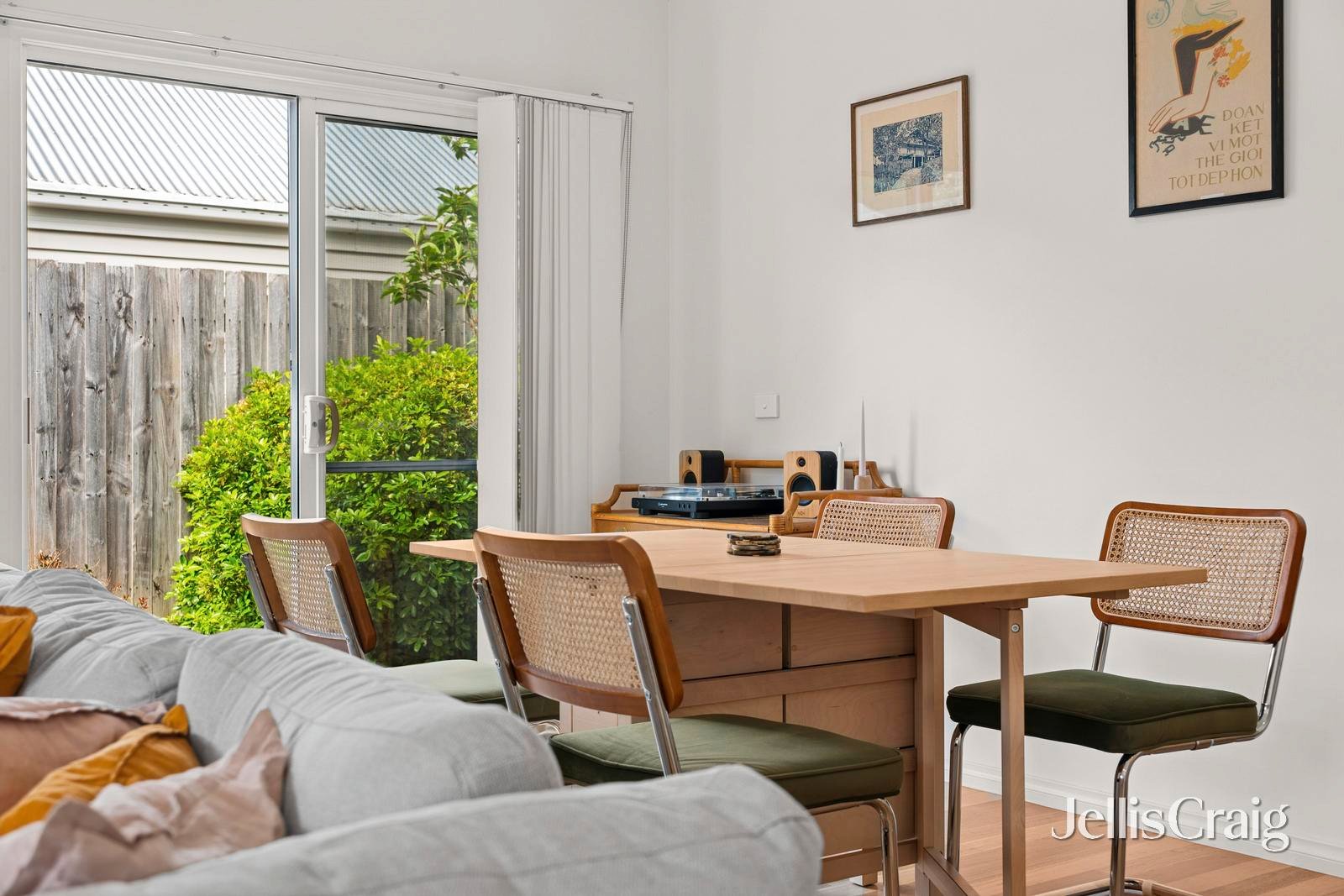 2/14 Corinella Road, Woodend image 4