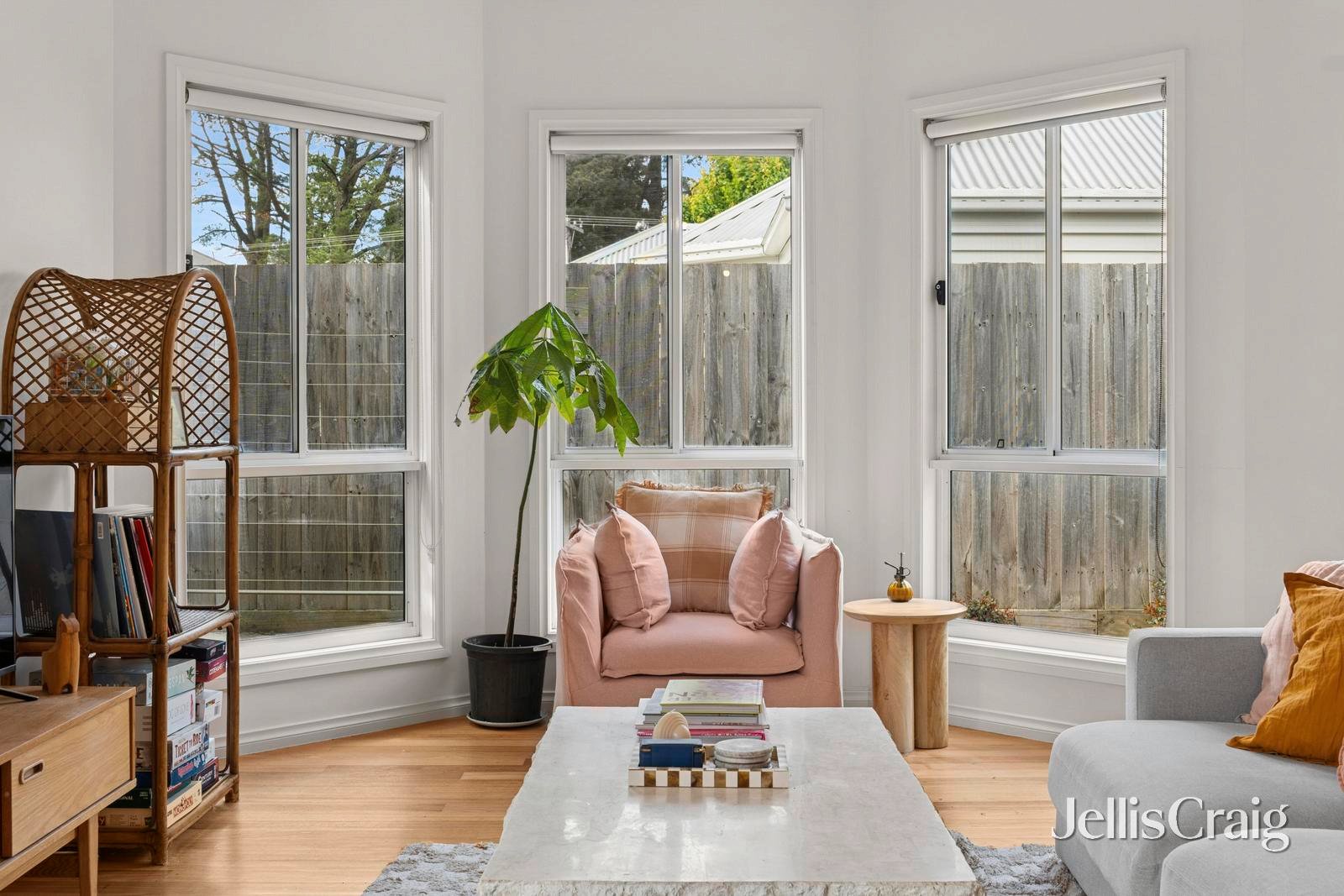 2/14 Corinella Road, Woodend image 7