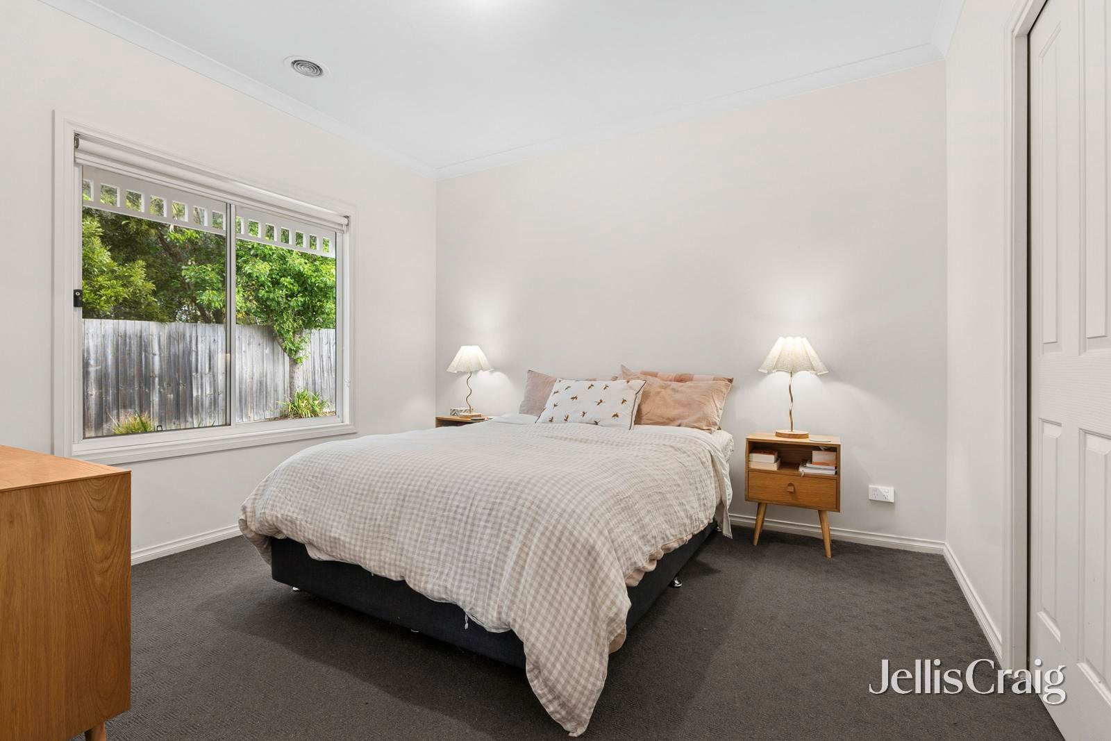 2/14 Corinella Road, Woodend image 8