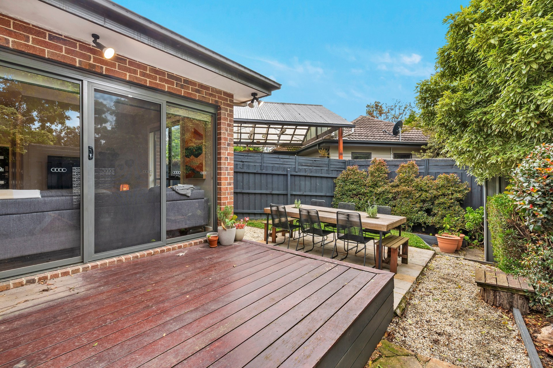 2/14 Daours Court, Watsonia image 6