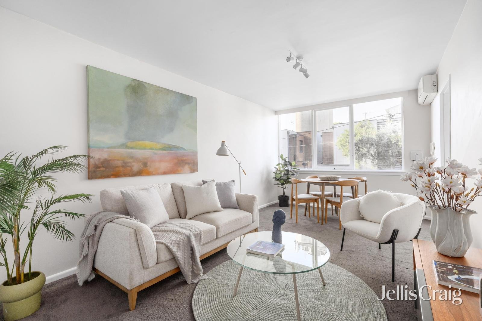 2/14 Dickens Street, Richmond image 2