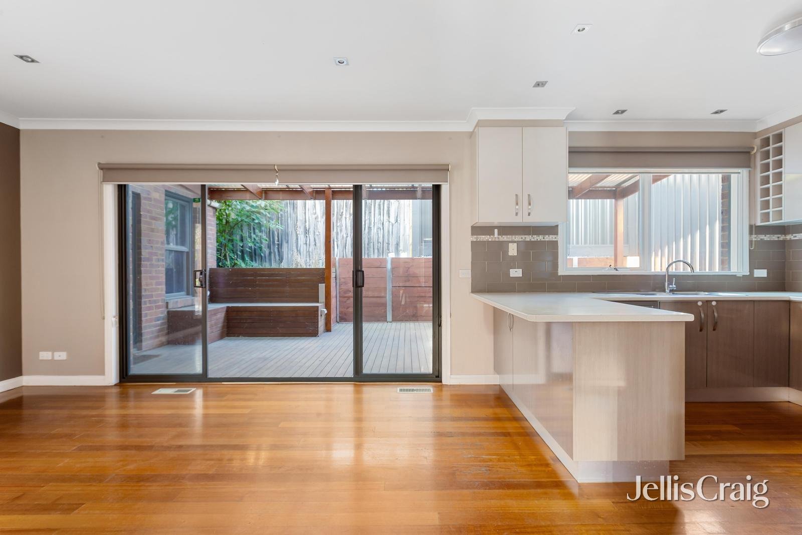 2/14 Edgar Street, Heidelberg image 5