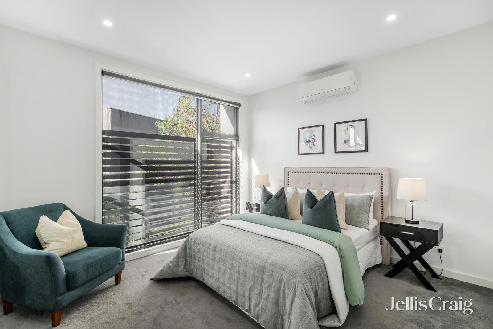2/14 Fairway Road, Doncaster image 6