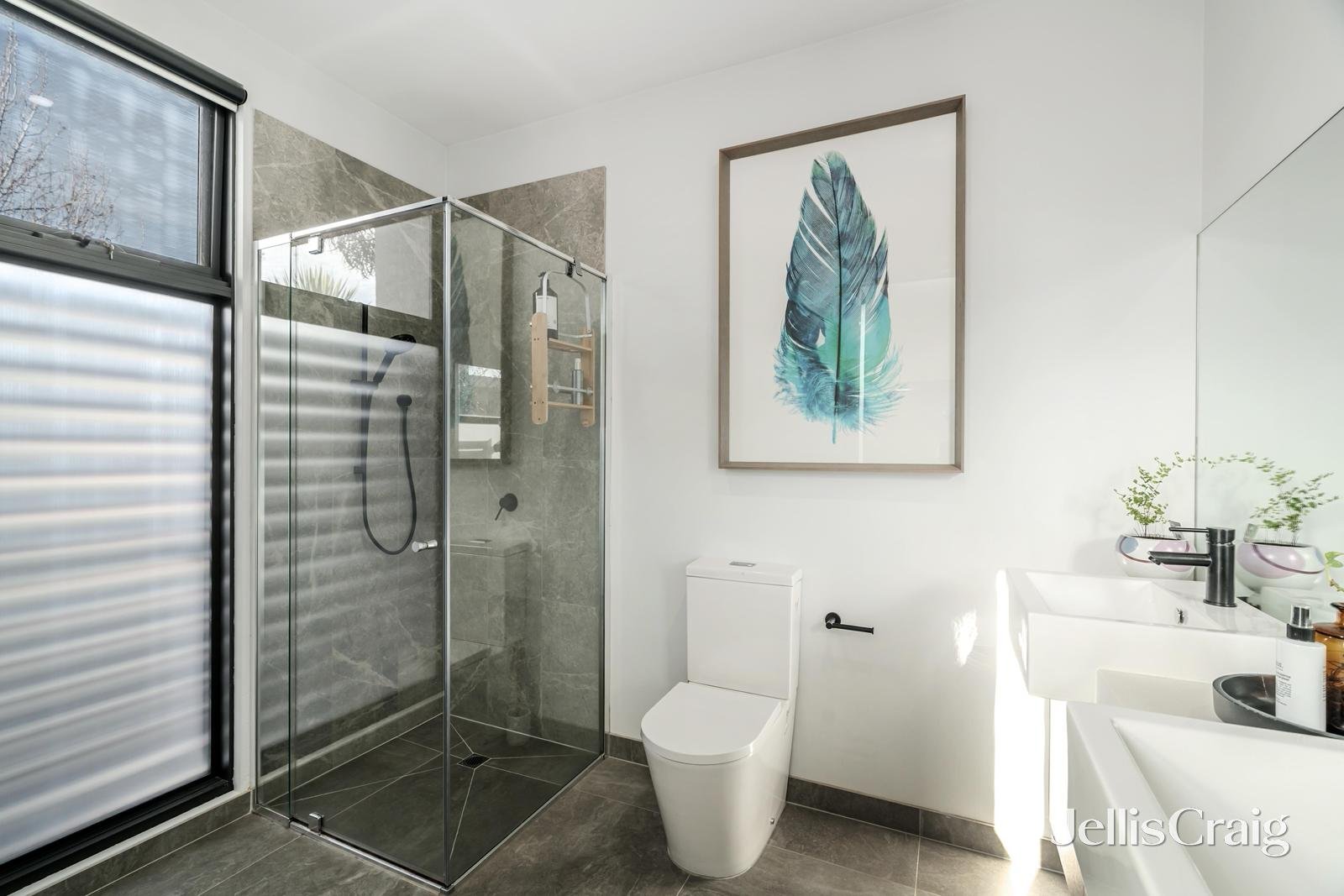 2/14 Fairway Road, Doncaster image 7