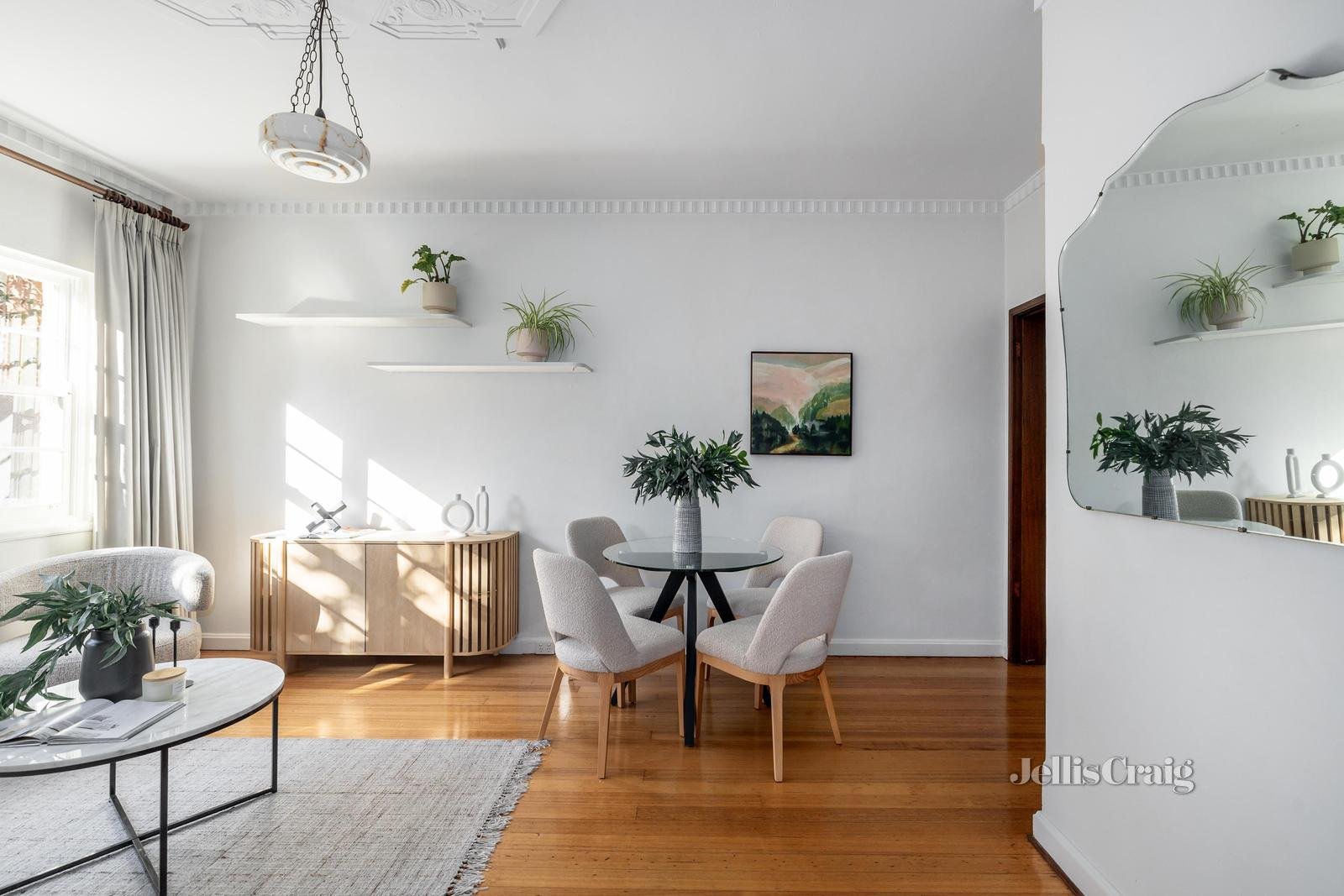 2/14 Garden Avenue, East Melbourne image 3
