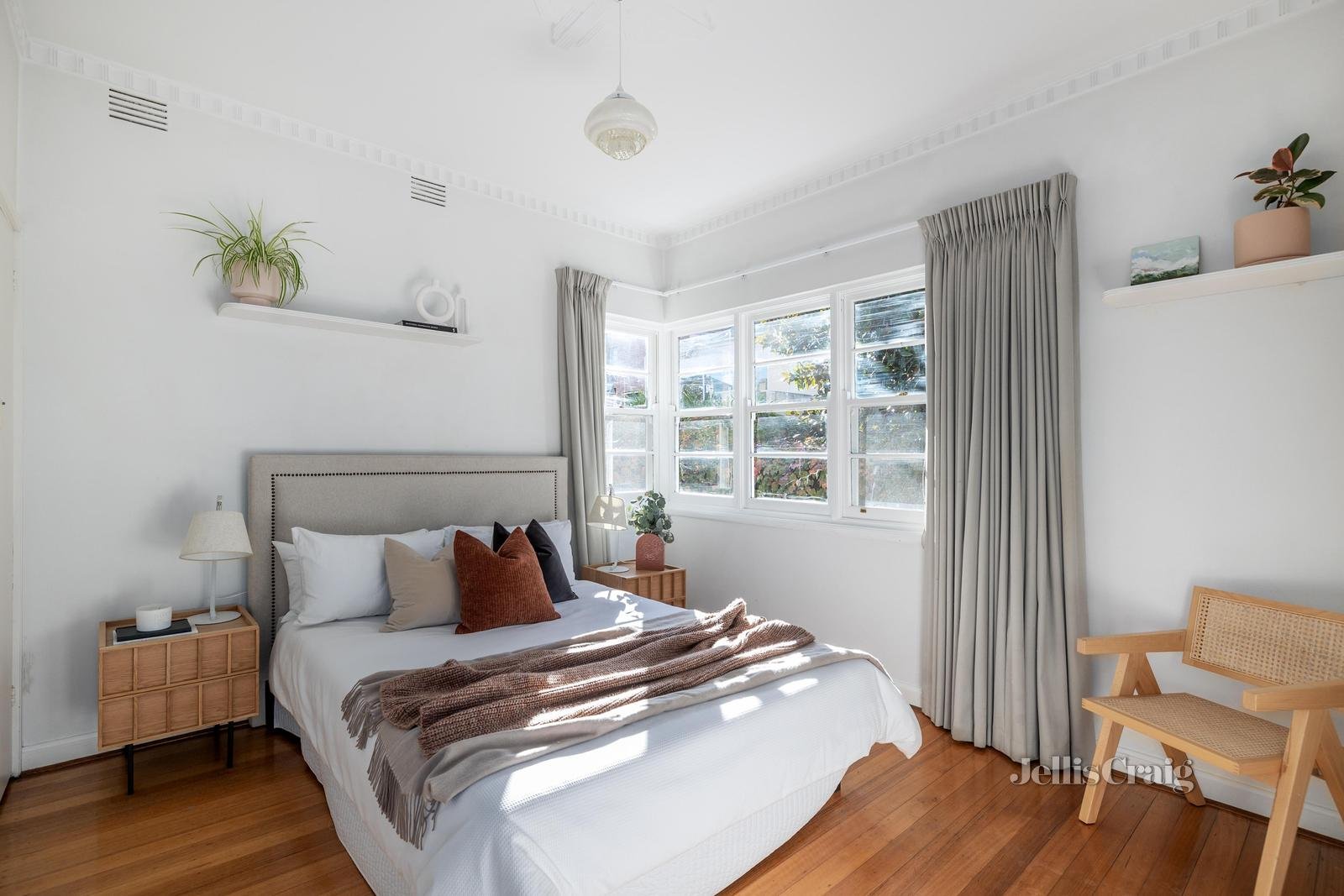 2/14 Garden Avenue, East Melbourne image 4