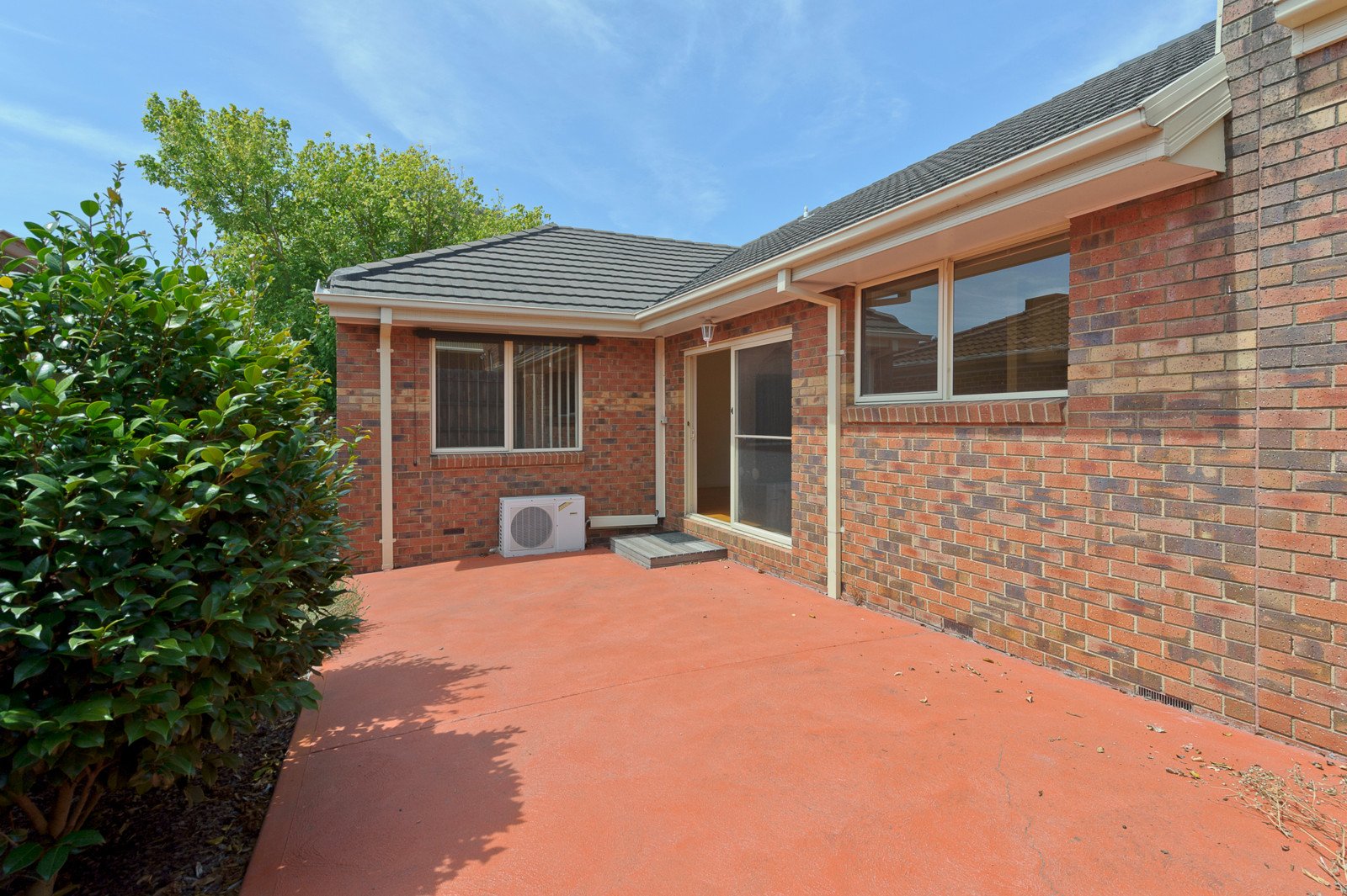 2/14 Hammence Street, Glen Waverley image 5