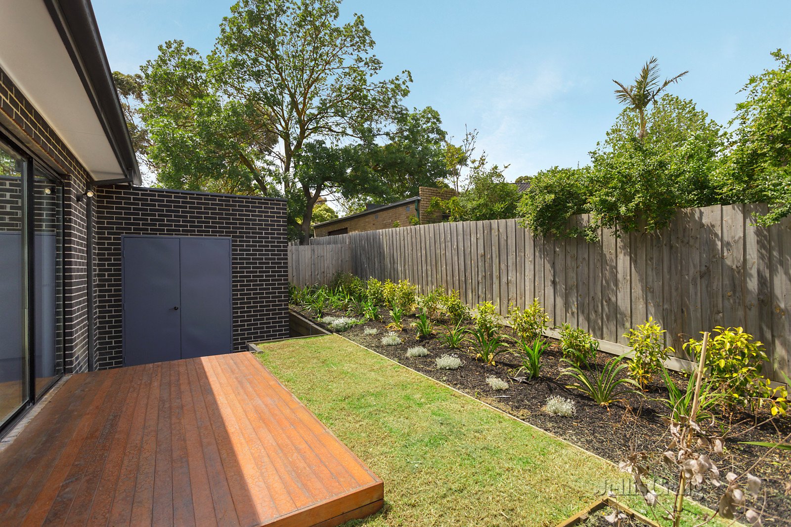 2/14 Judith Court, Mount Waverley image 5