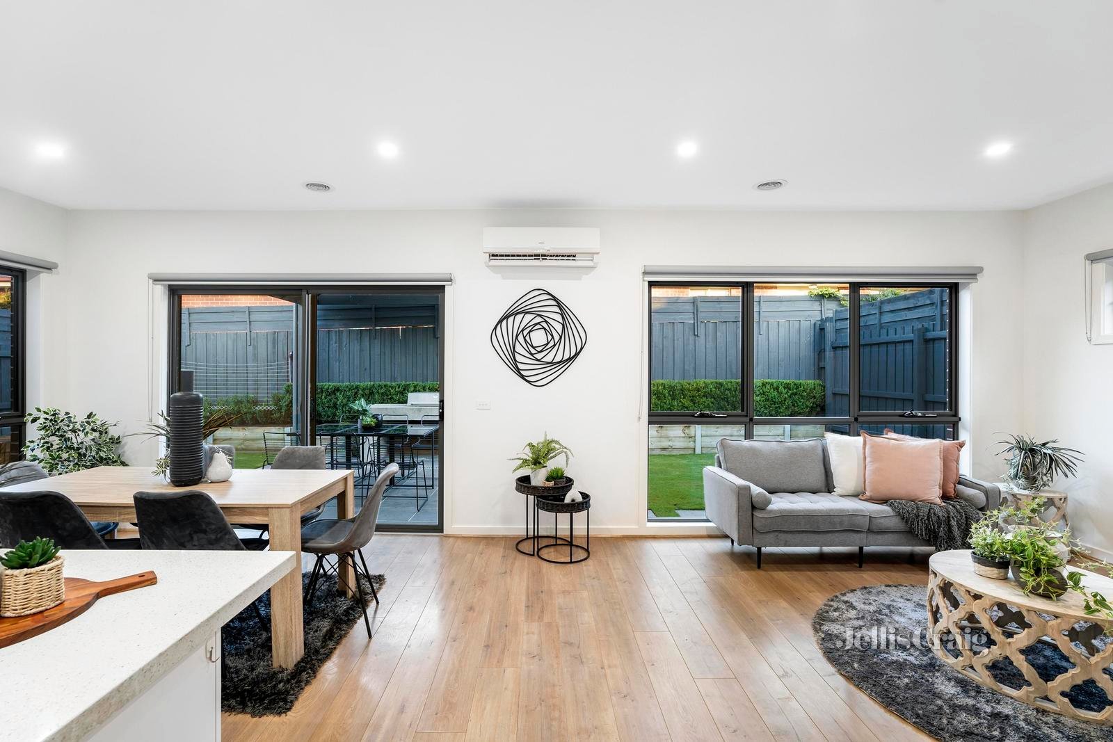 2/14 Laird Street, Croydon image 2