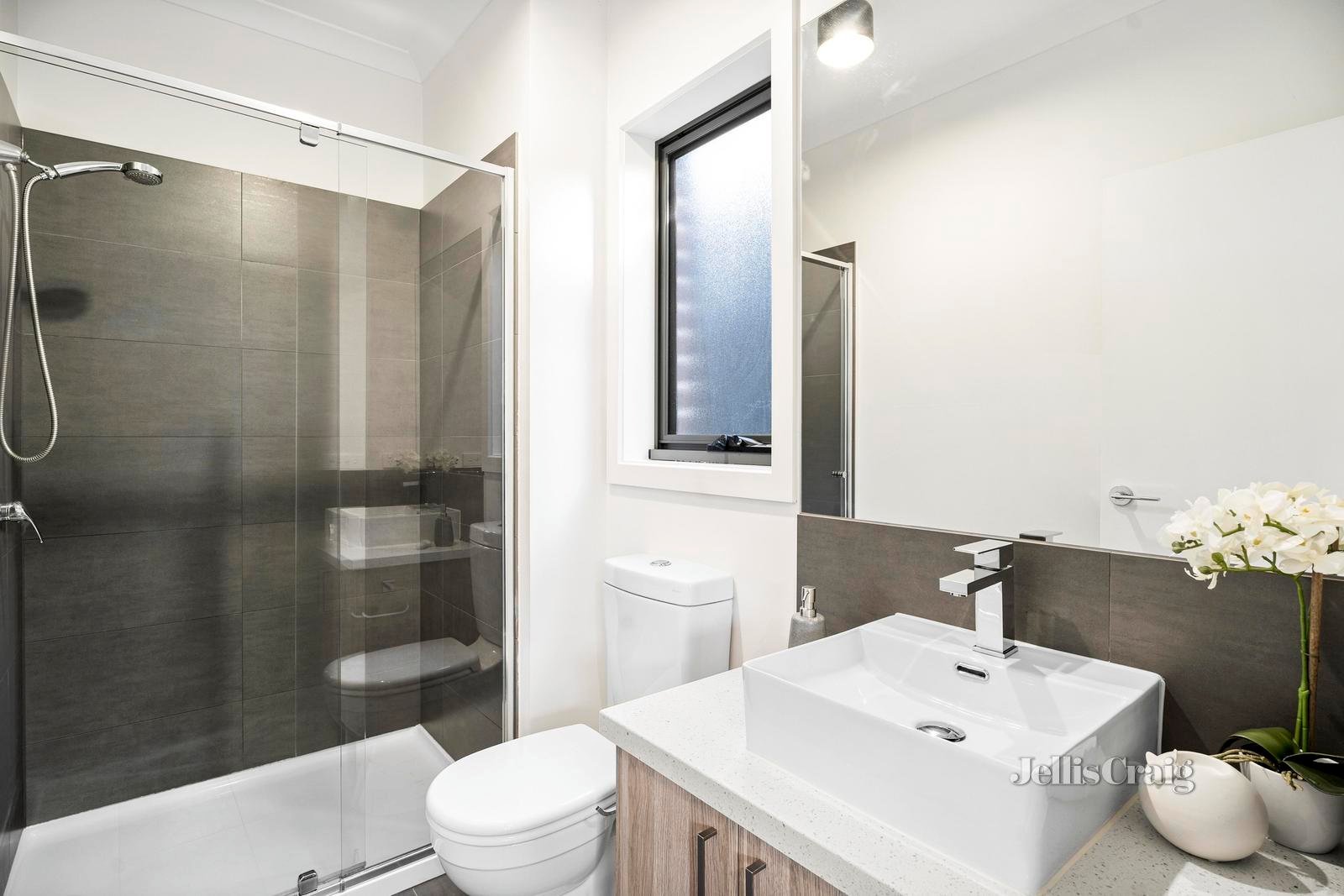 2/14 Laird Street, Croydon image 12