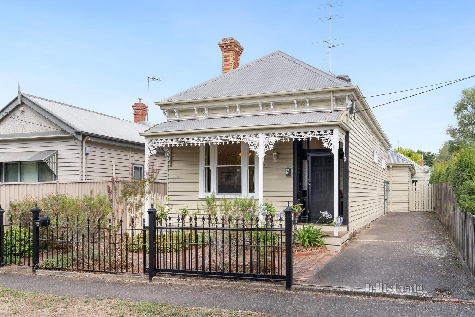 214 Lyons Street South, Ballarat Central image 1