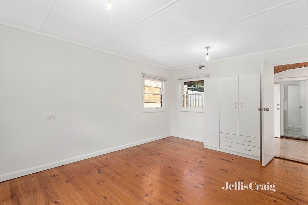 214 Main Road, Lower Plenty image 4