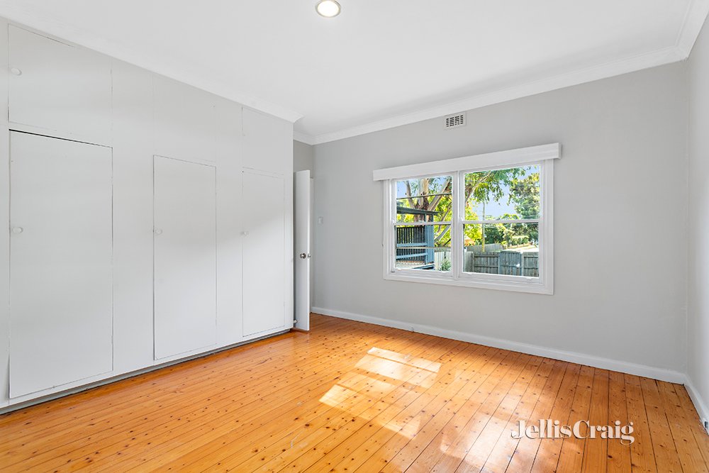 214 Main Road, Lower Plenty image 6
