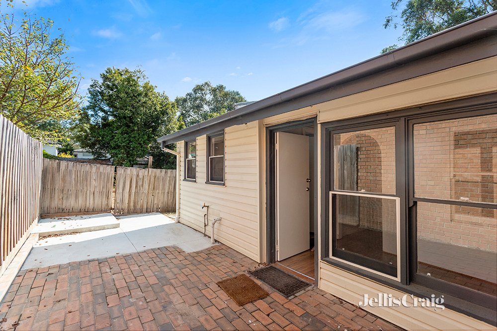 214 Main Road, Lower Plenty image 8