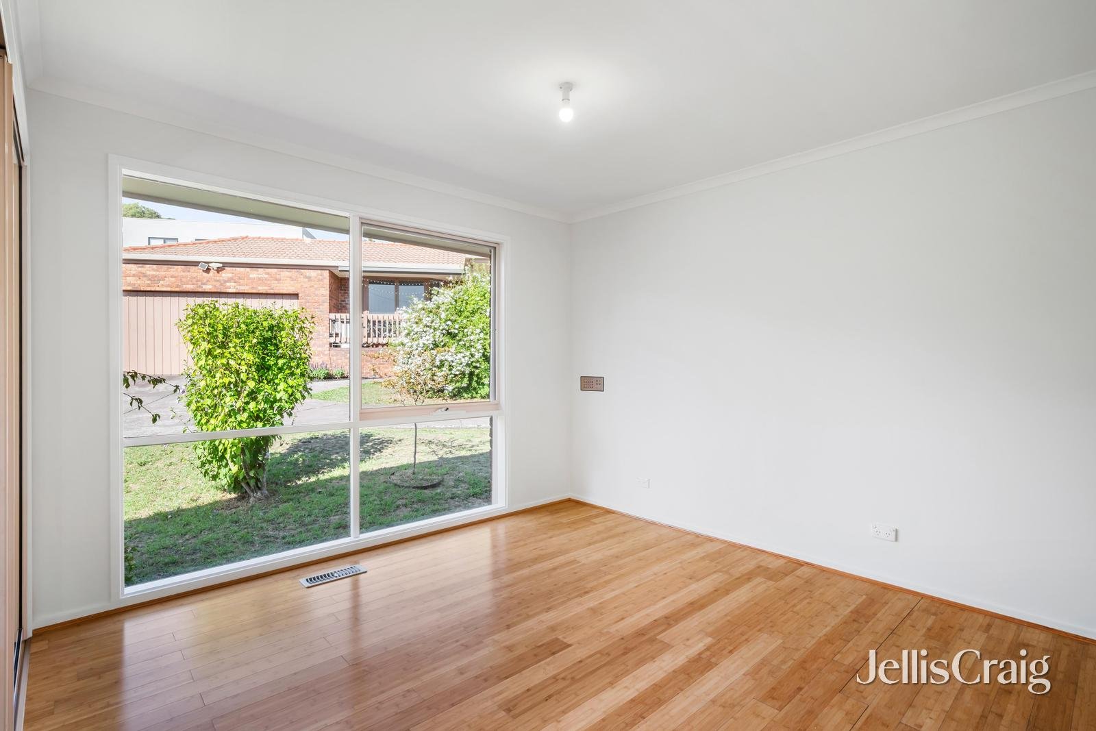 2/14 Mantell Street, Doncaster&nbsp;East image 6