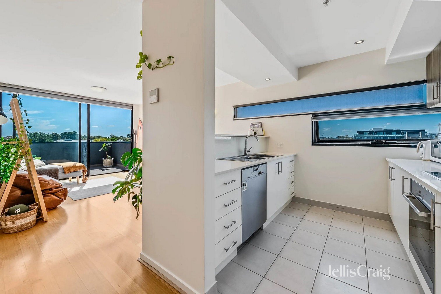21/4 Mason Street, Newport image 4
