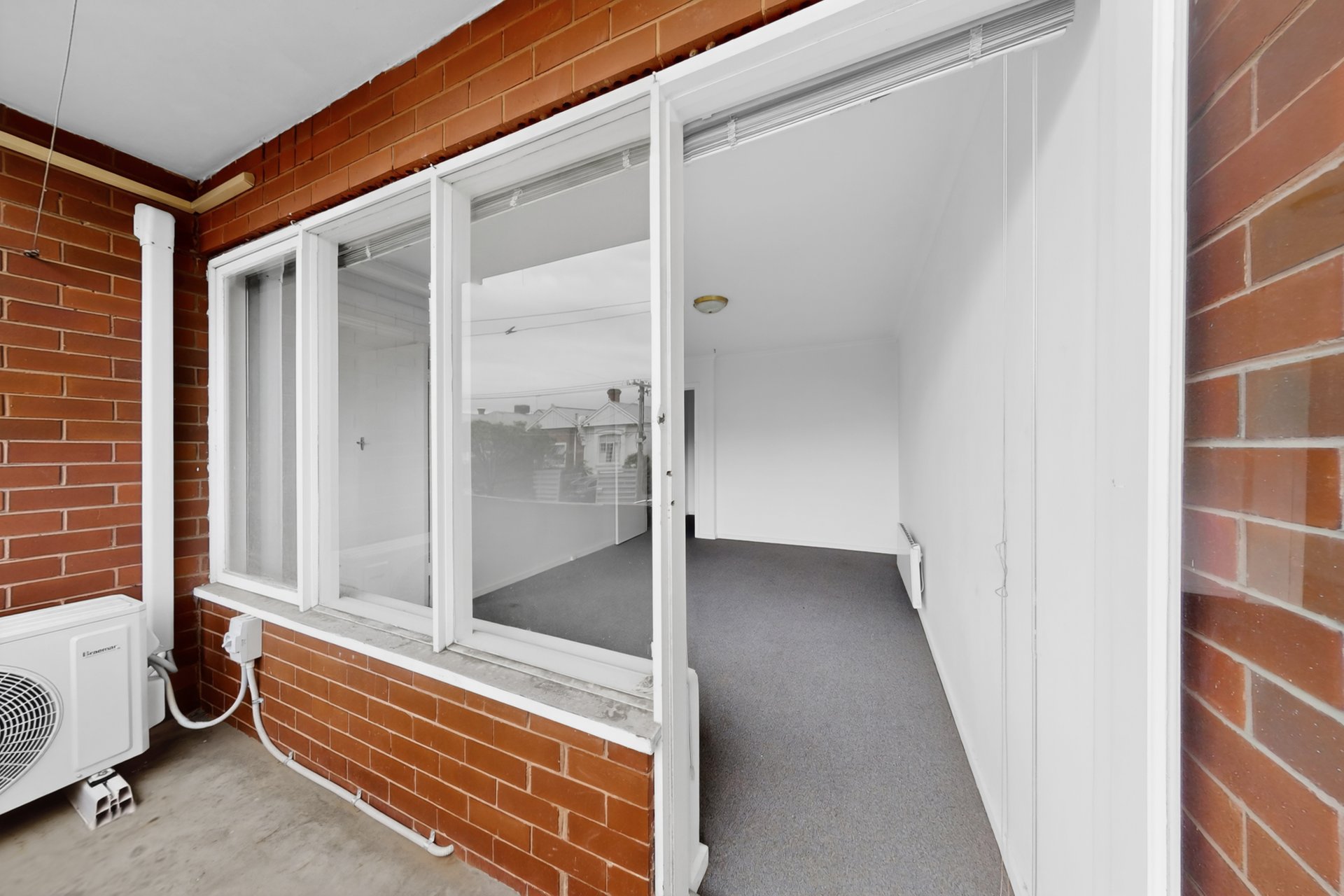2/14 May Road, Toorak image 14
