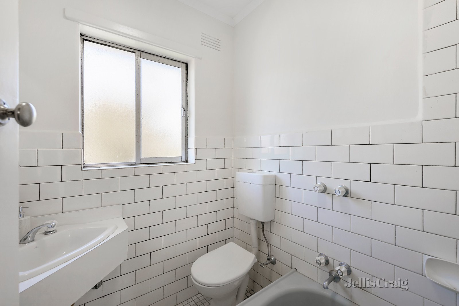 2/14 Miller Street, Prahran image 6