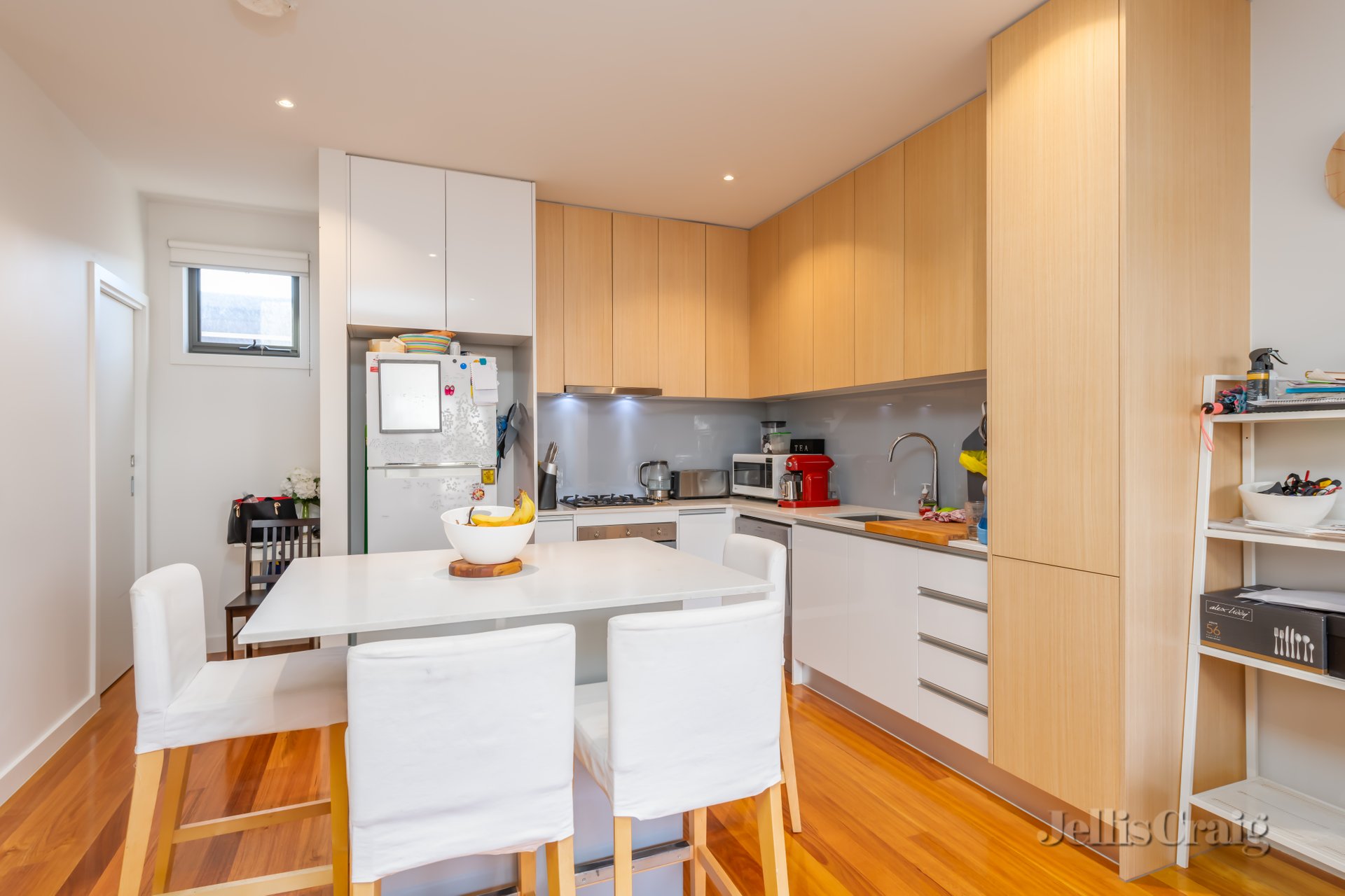 2/14 Pitt Street, Brunswick image 3