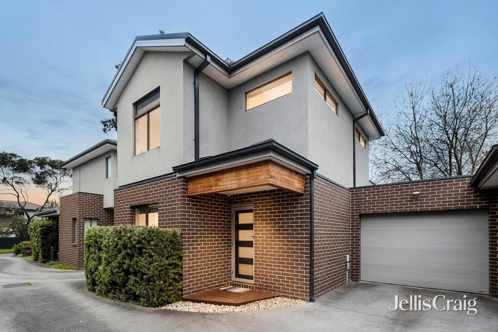 2/14 Poplar Crescent, Bellfield image 1