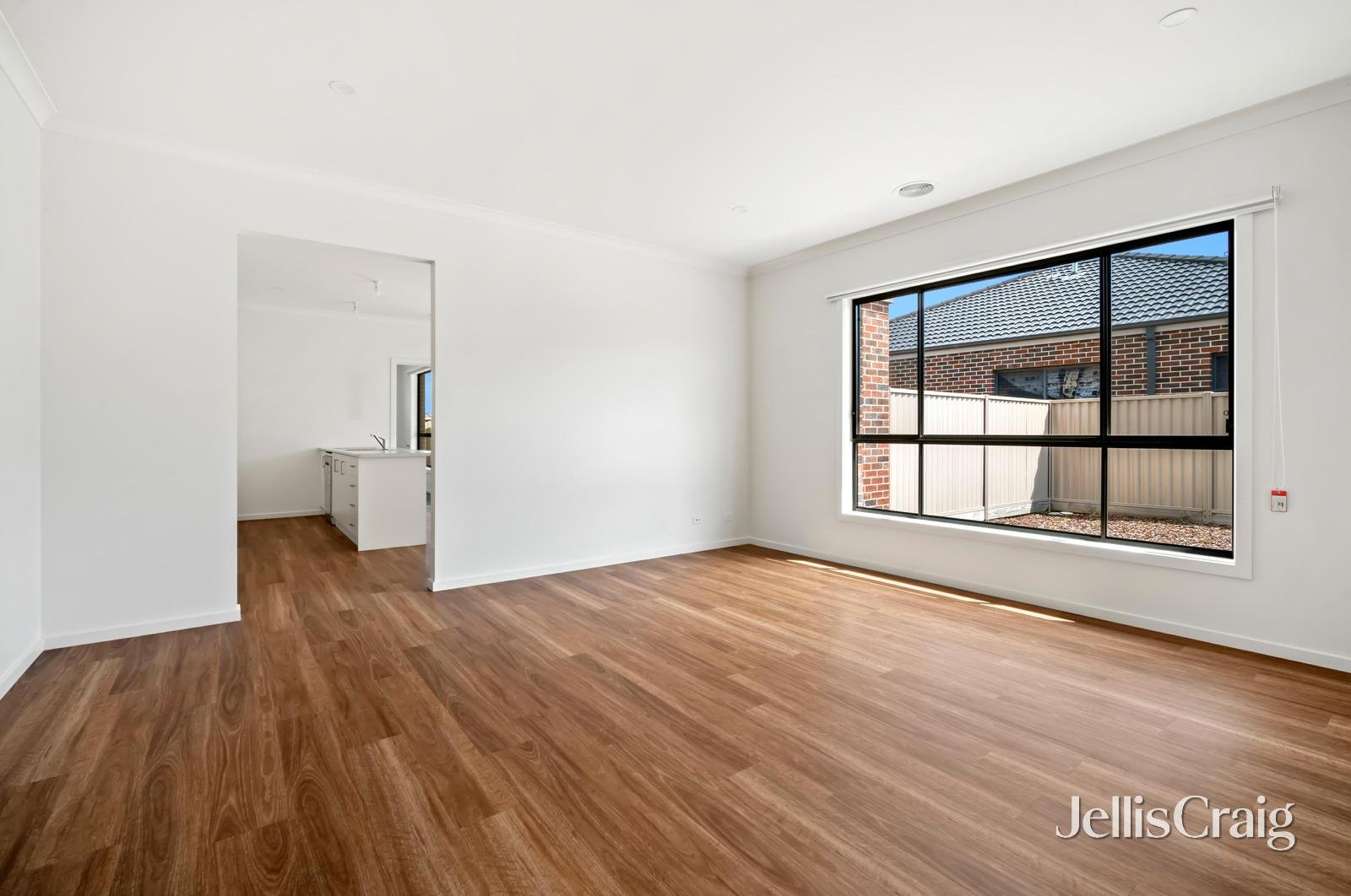 2/14 Rance Road, Delacombe image 3