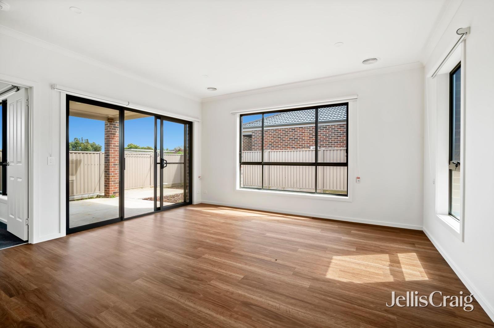 2/14 Rance Road, Delacombe image 4
