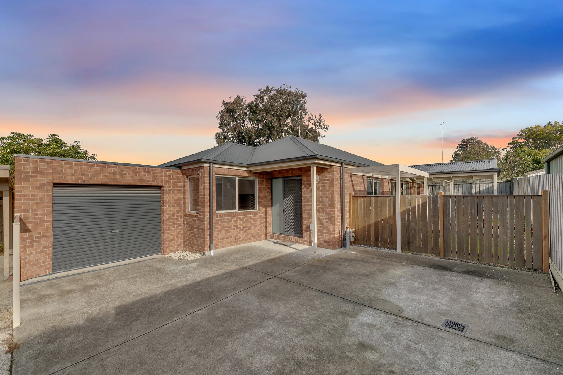 2/14 Rimbool Road, Grovedale image 1