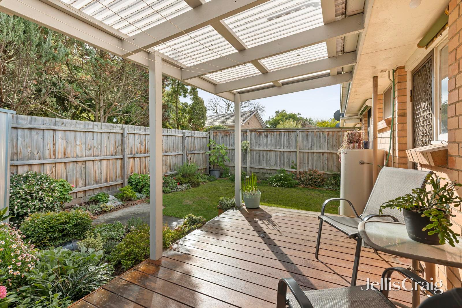 2/14 Rouke Street, Lilydale image 2