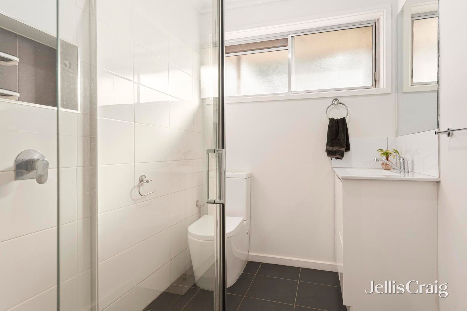 2/14 Rouke Street, Lilydale image 7