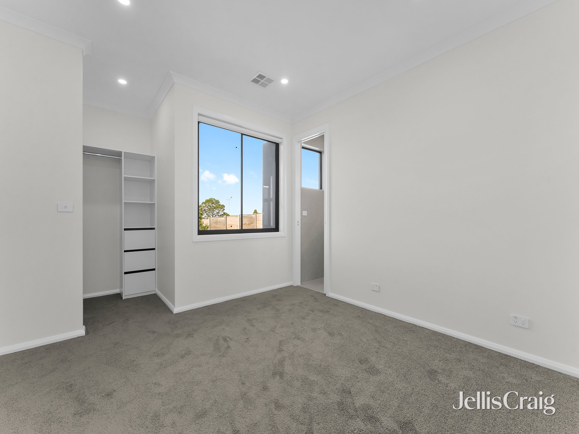 2/14 Sadie Street, Mount&nbsp;Waverley image 6