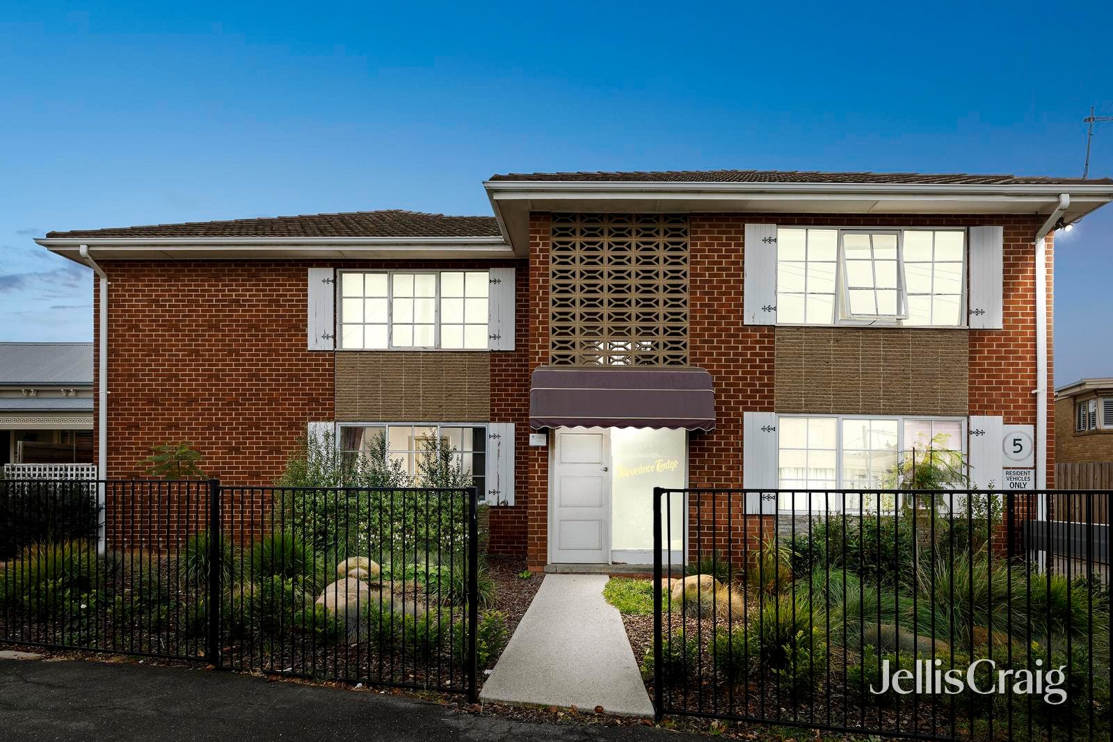 2/14 Stevedore Street, Williamstown image 2