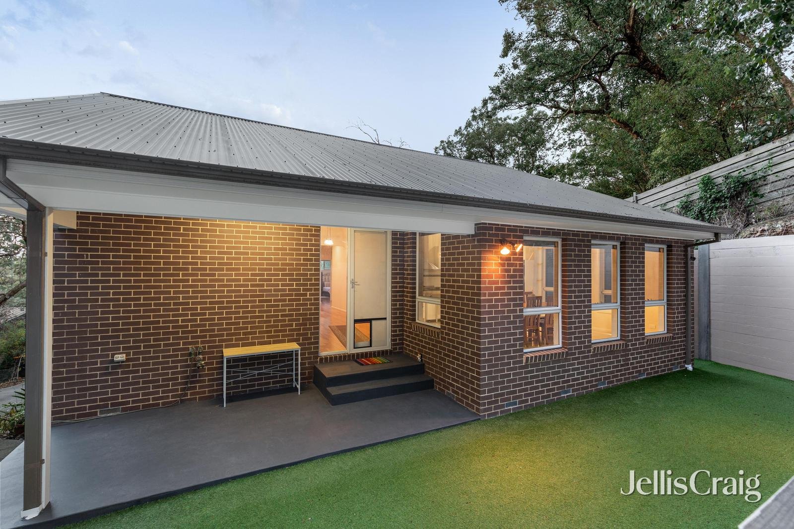 2/14 Taylor Road, Hurstbridge image 12