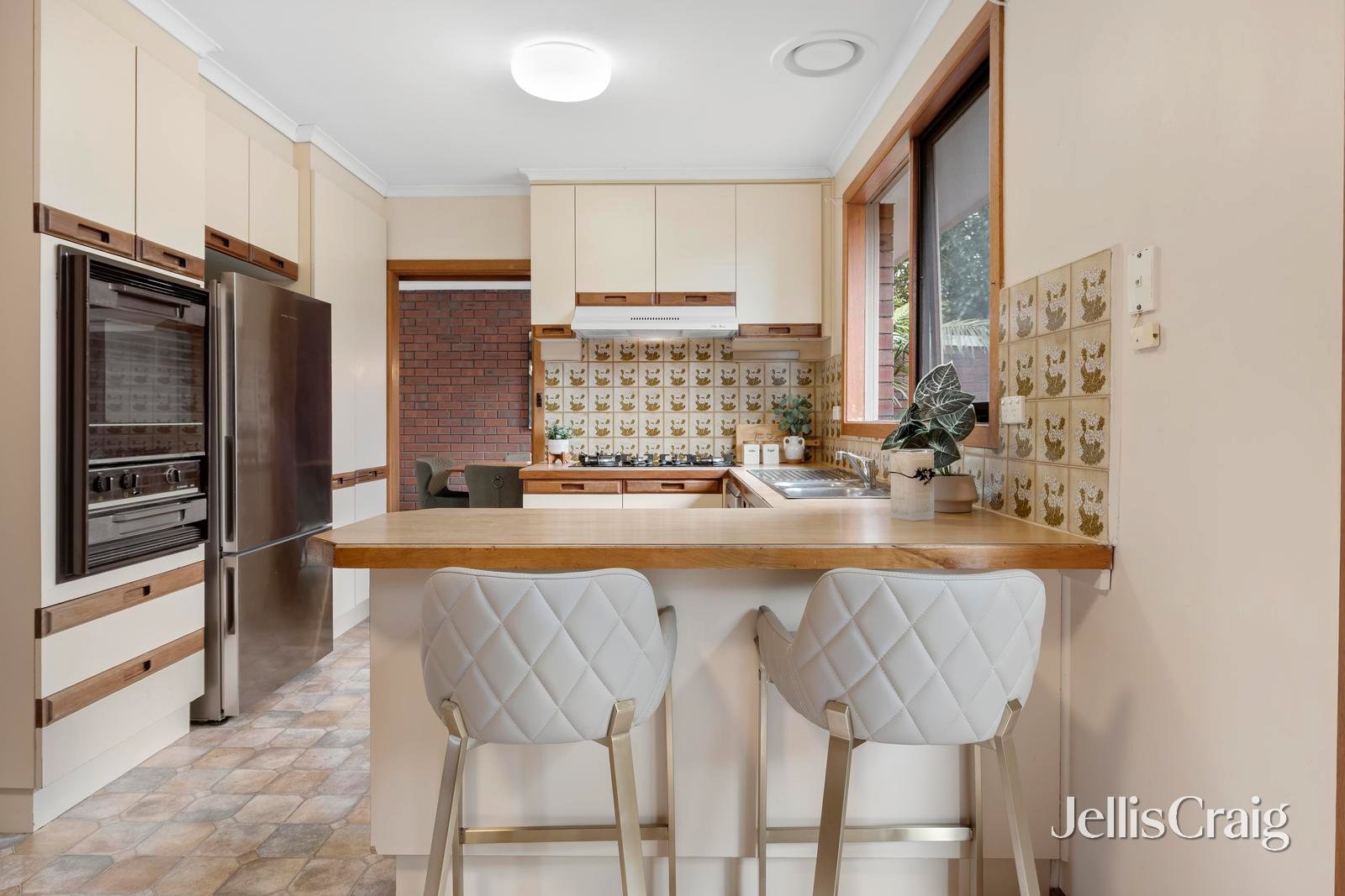 2/14 Vine Street, Blackburn image 5