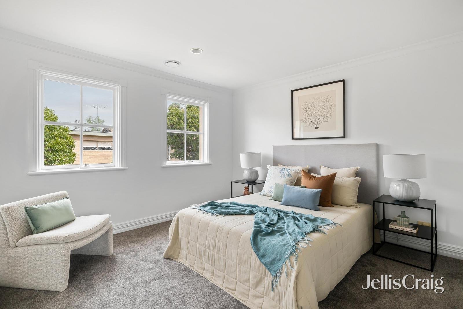 2/14 Weir Street, Balwyn image 7