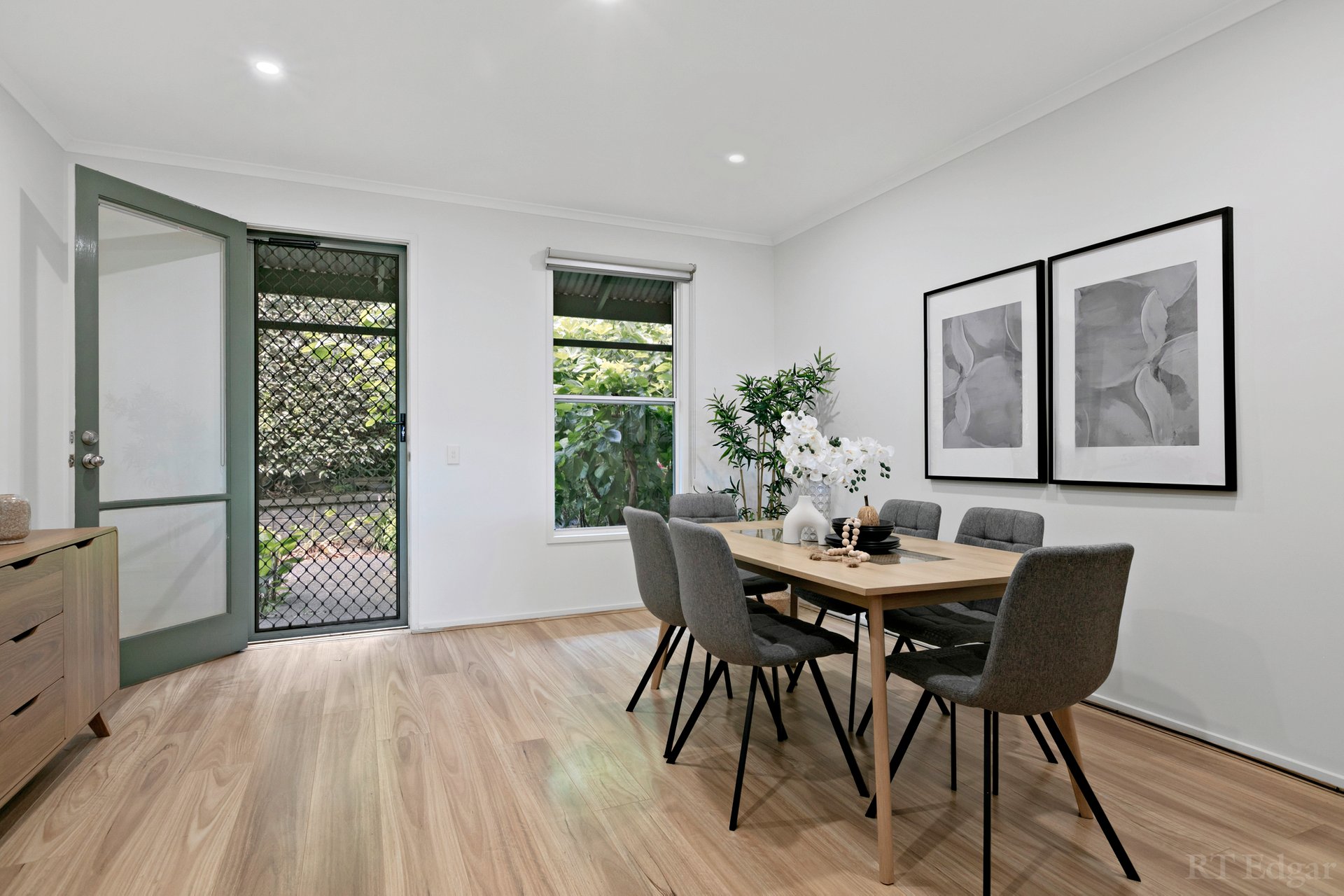 Property Gallery Thumbnail 4