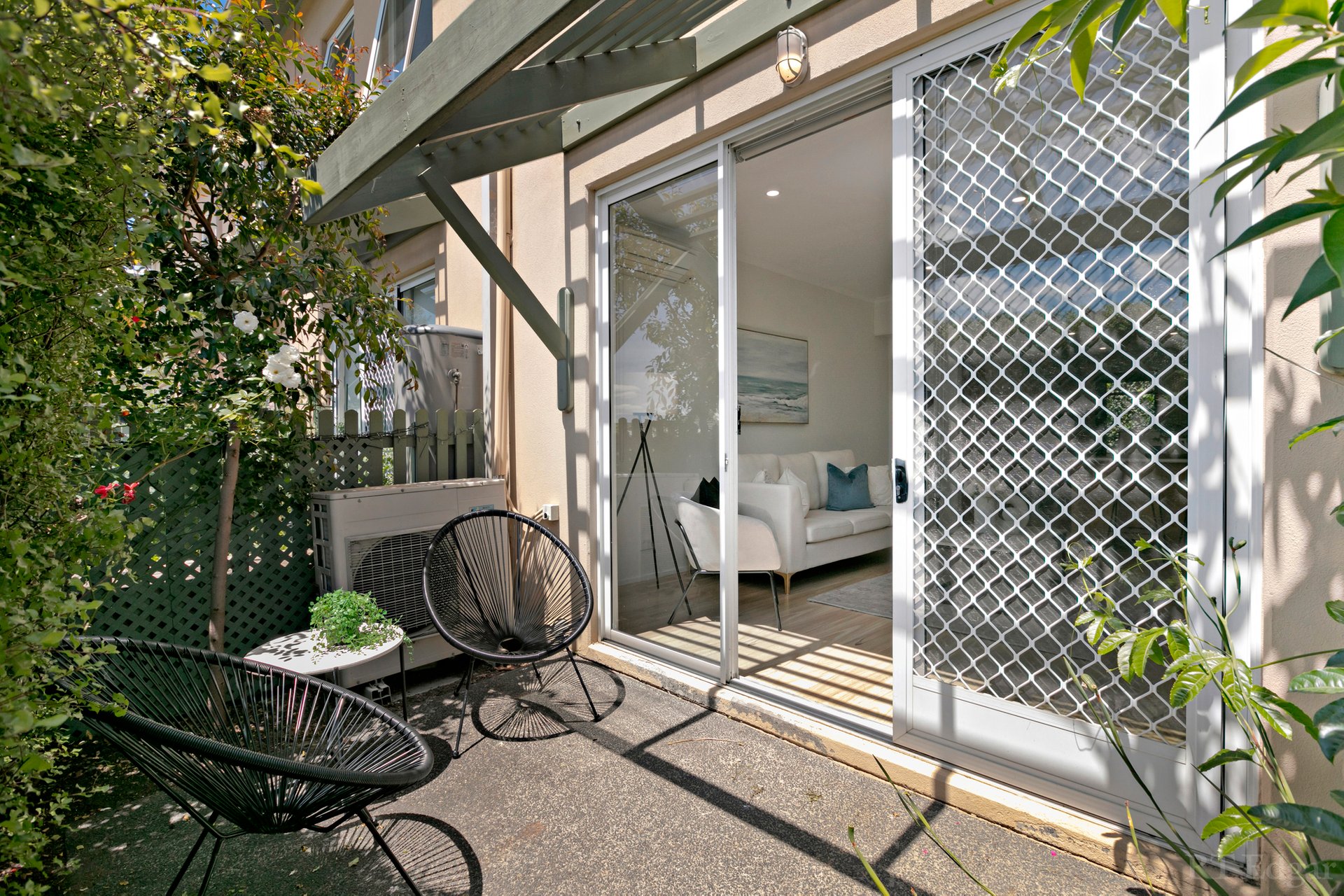 Property Gallery Thumbnail 10