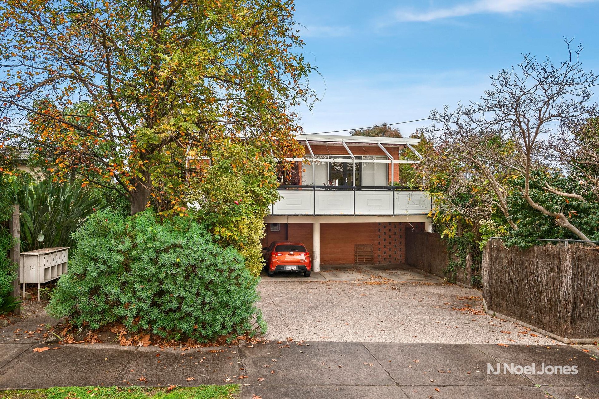 2/14 Yarrbat Avenue, Balwyn image 1