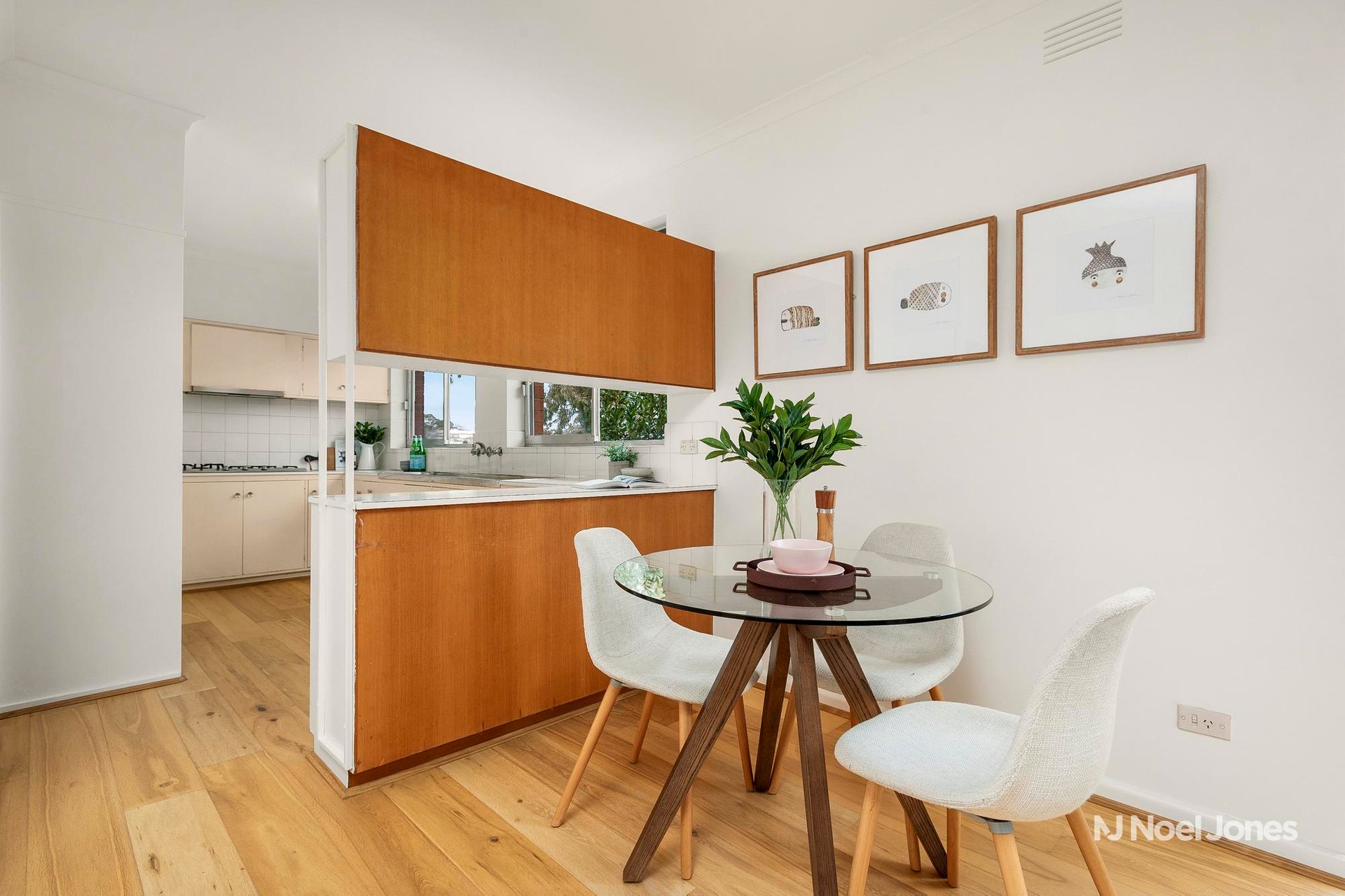 2/14 Yarrbat Avenue, Balwyn image 4