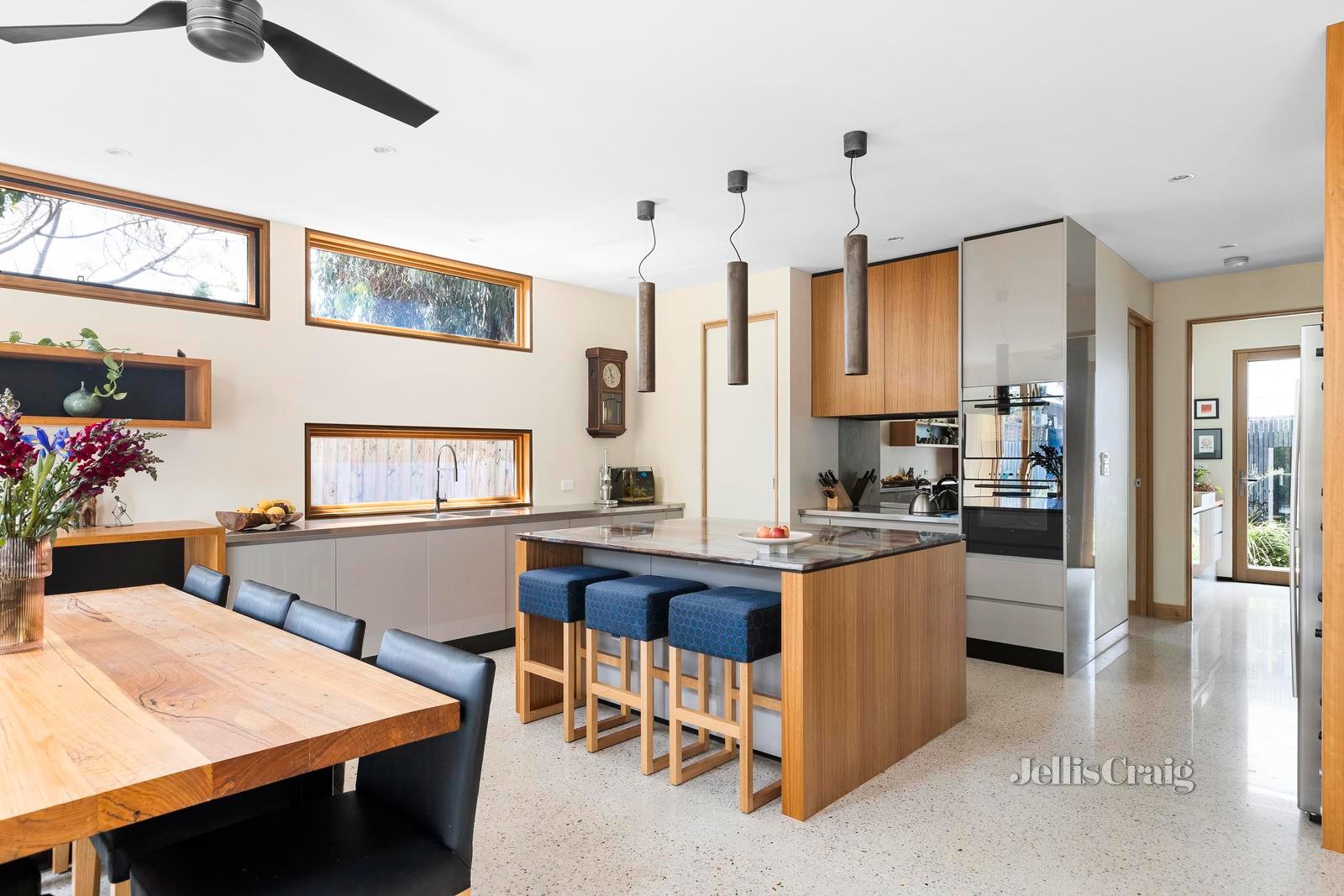 2/140 Roseneath Street, Clifton Hill image 5