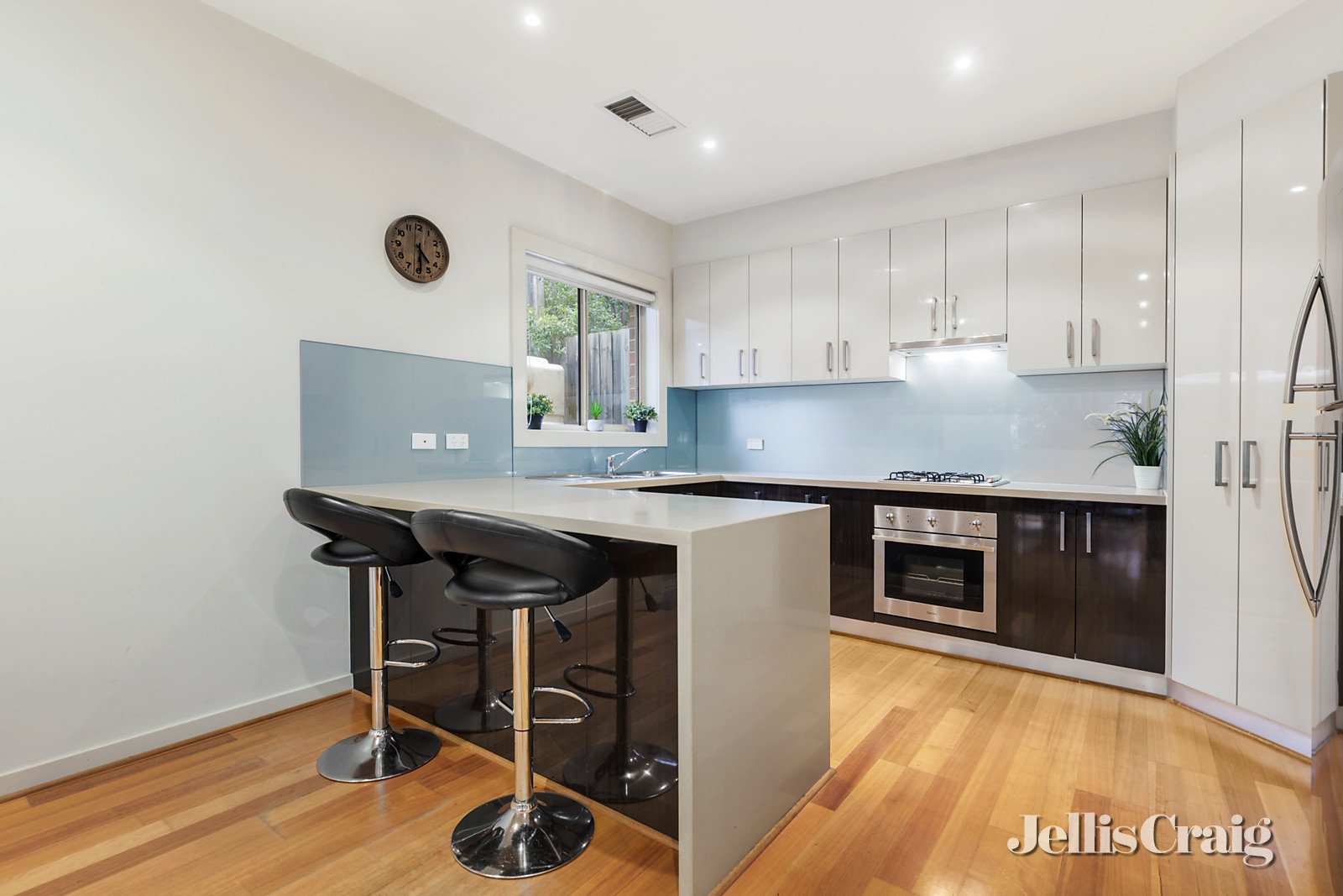 2/141 Kars Street, Frankston South image 5