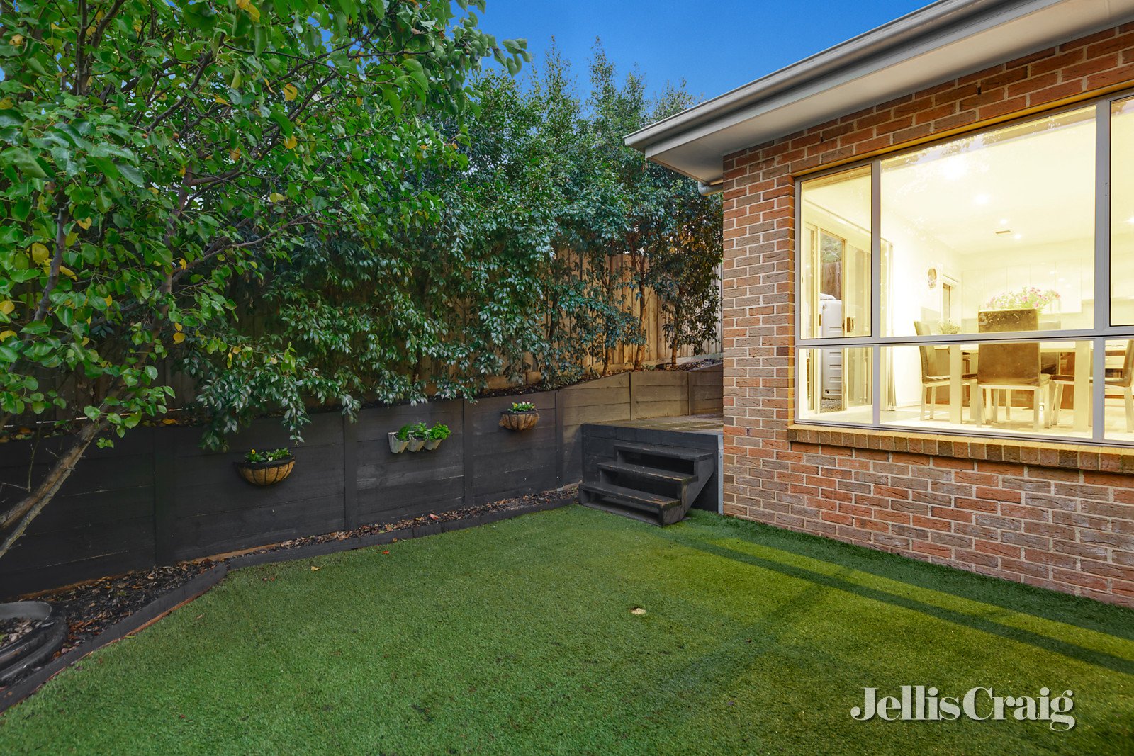 2/141 Kars Street, Frankston South image 10