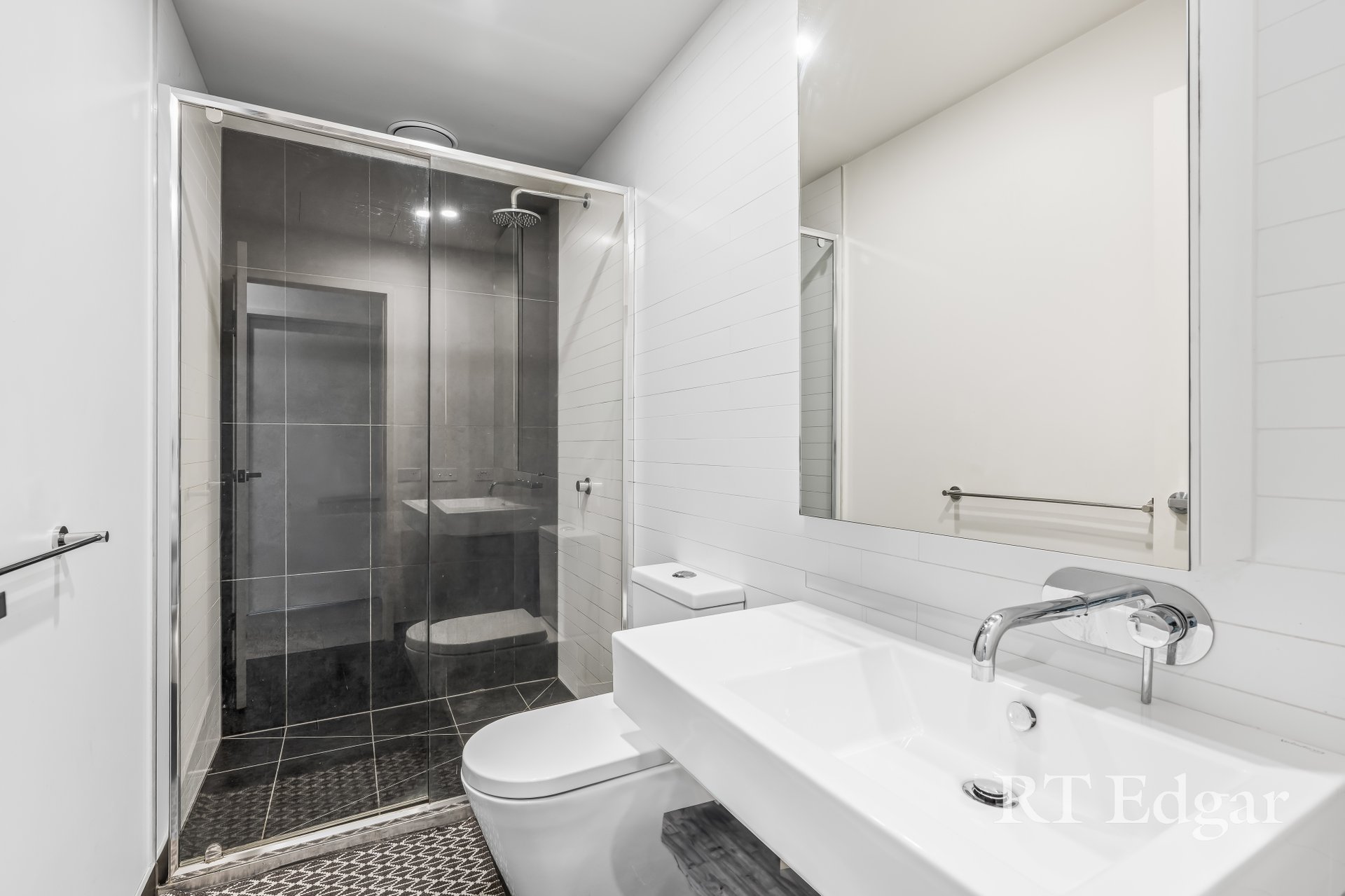 Property Gallery Thumbnail 5