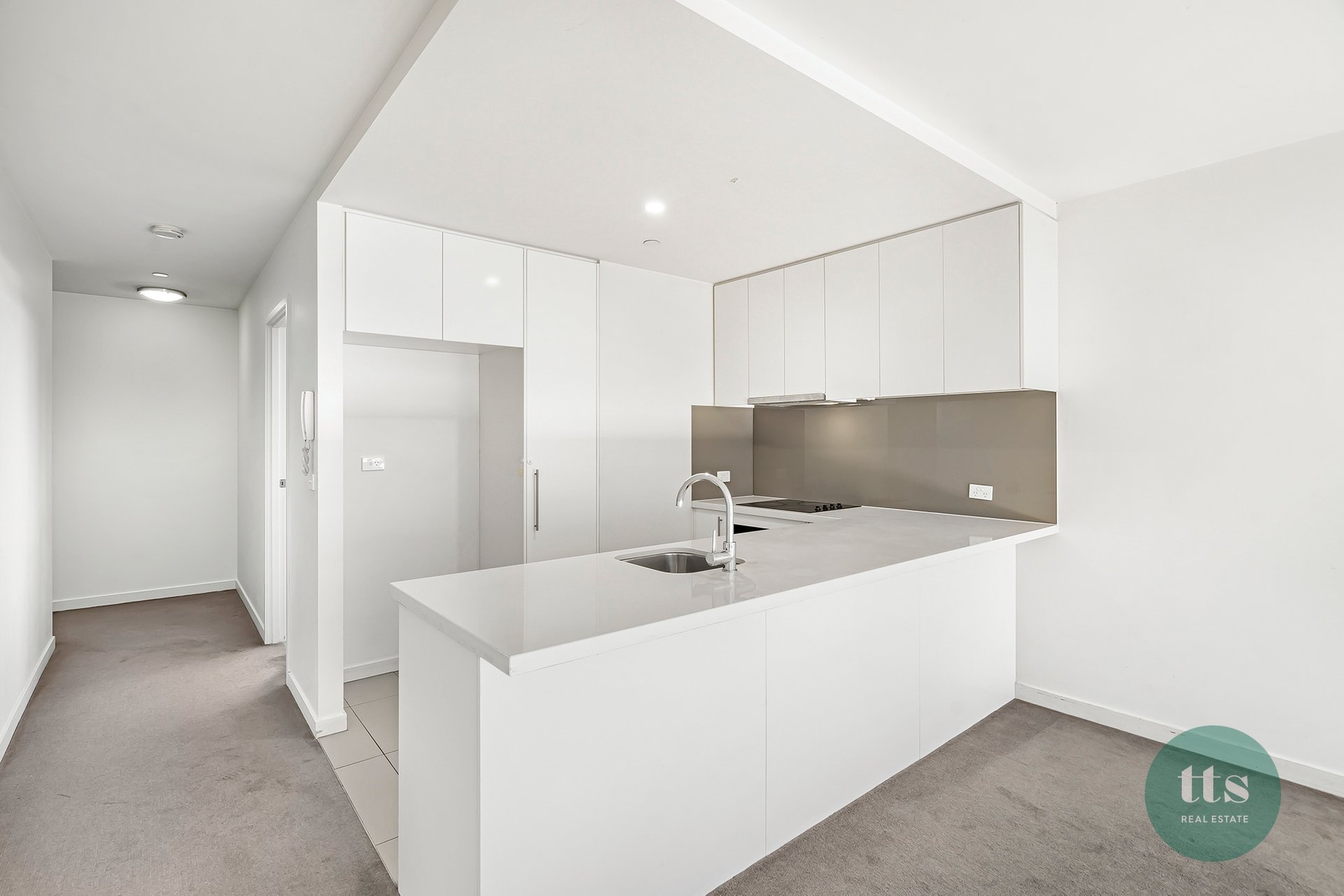214/105 Pier Street, Altona image 5